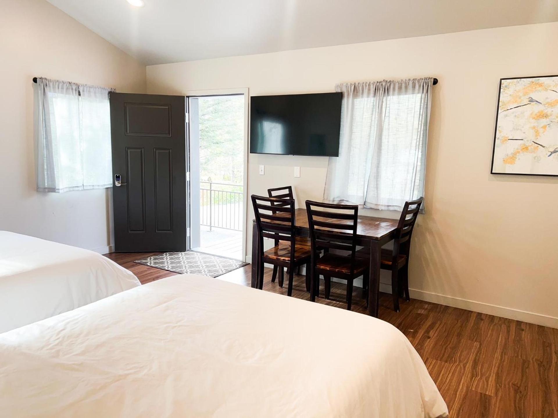 Spruce Lodge photo 22