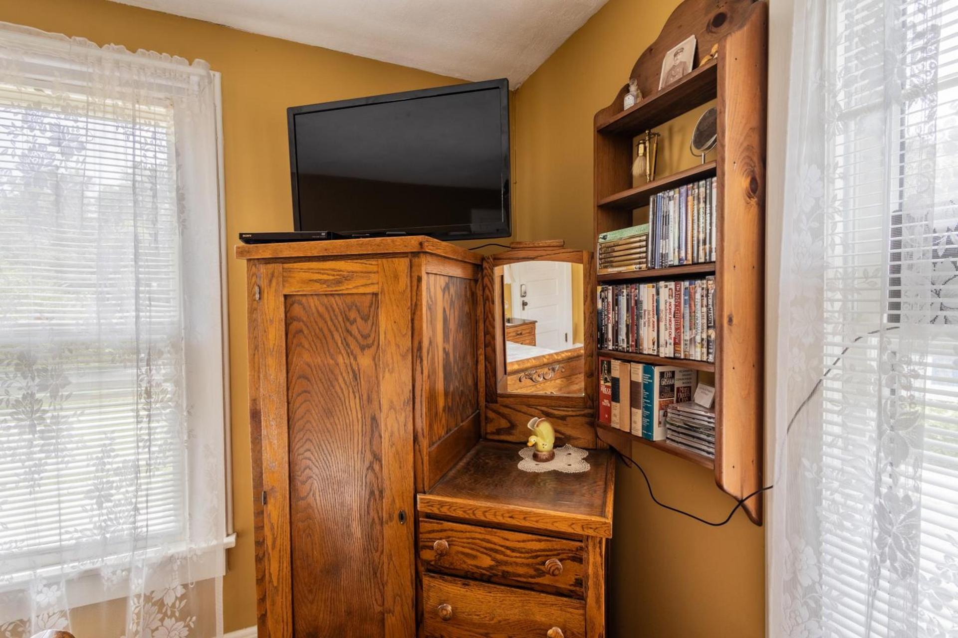 The Alling House photo 73