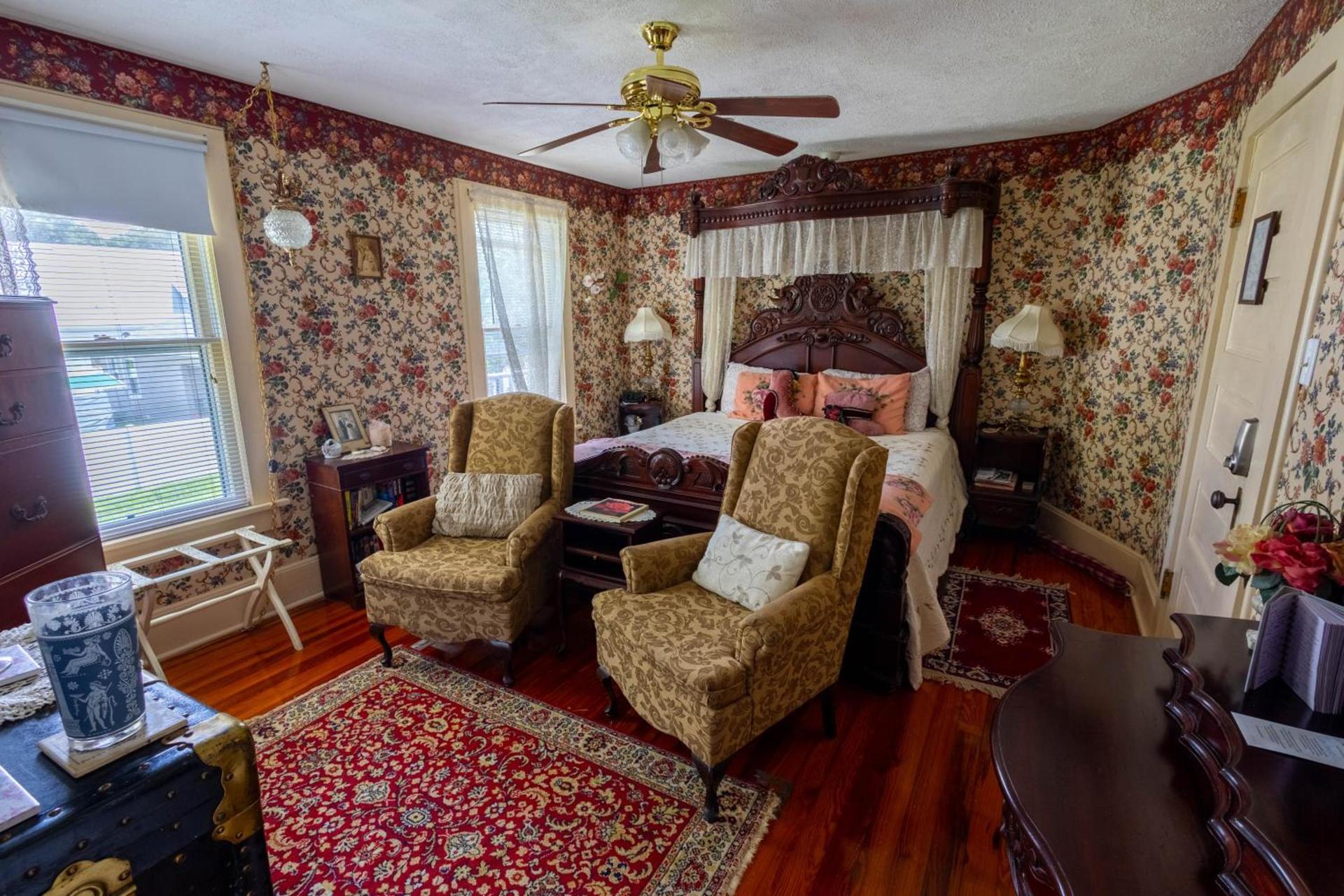 The Alling House photo 90