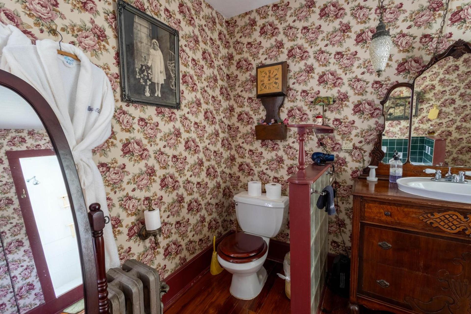 The Alling House photo 80