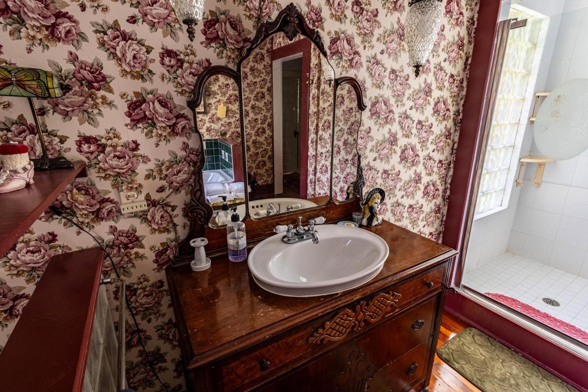 The Alling House photo 82