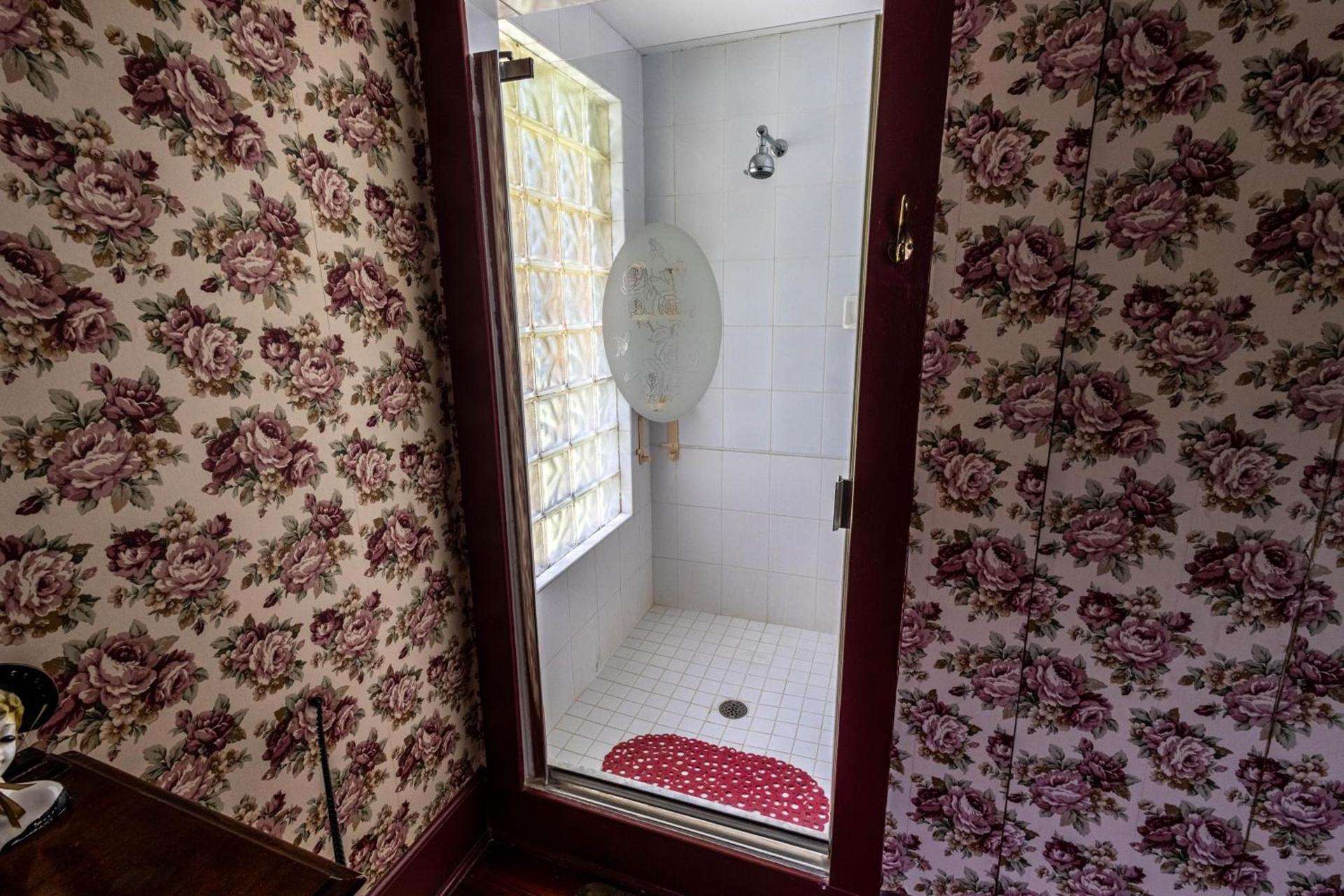The Alling House photo 79
