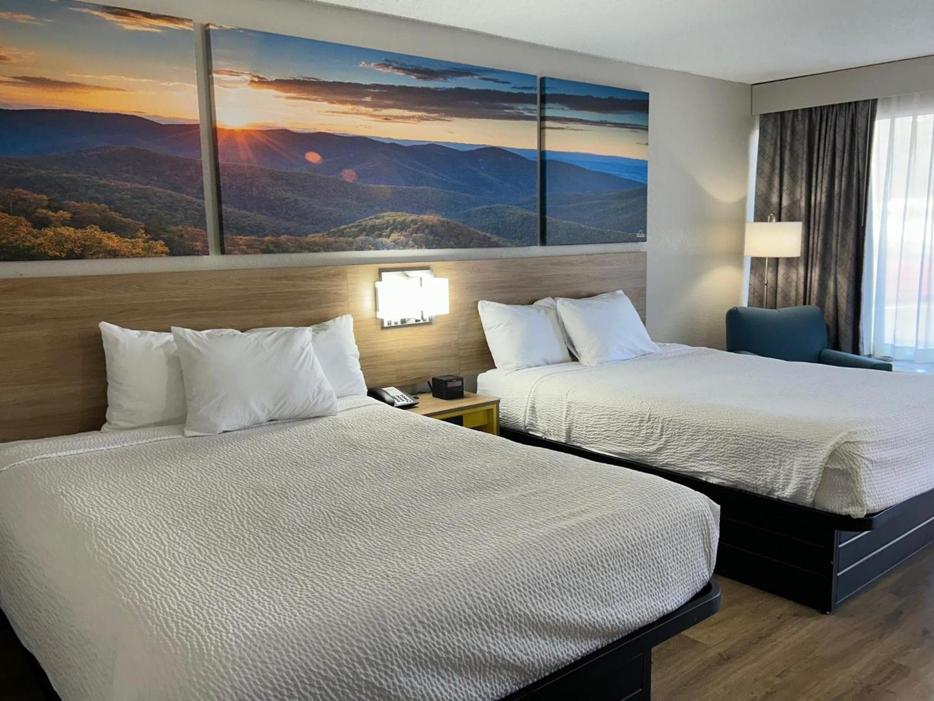 Days Inn by Wyndham Clayton photo 56