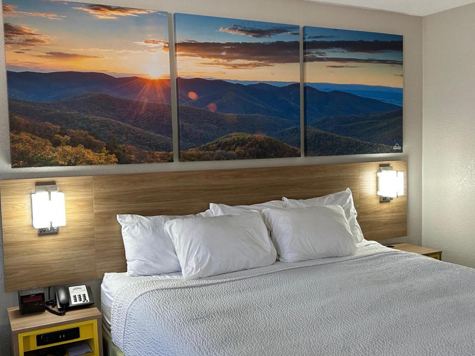 Days Inn by Wyndham Clayton photo 61