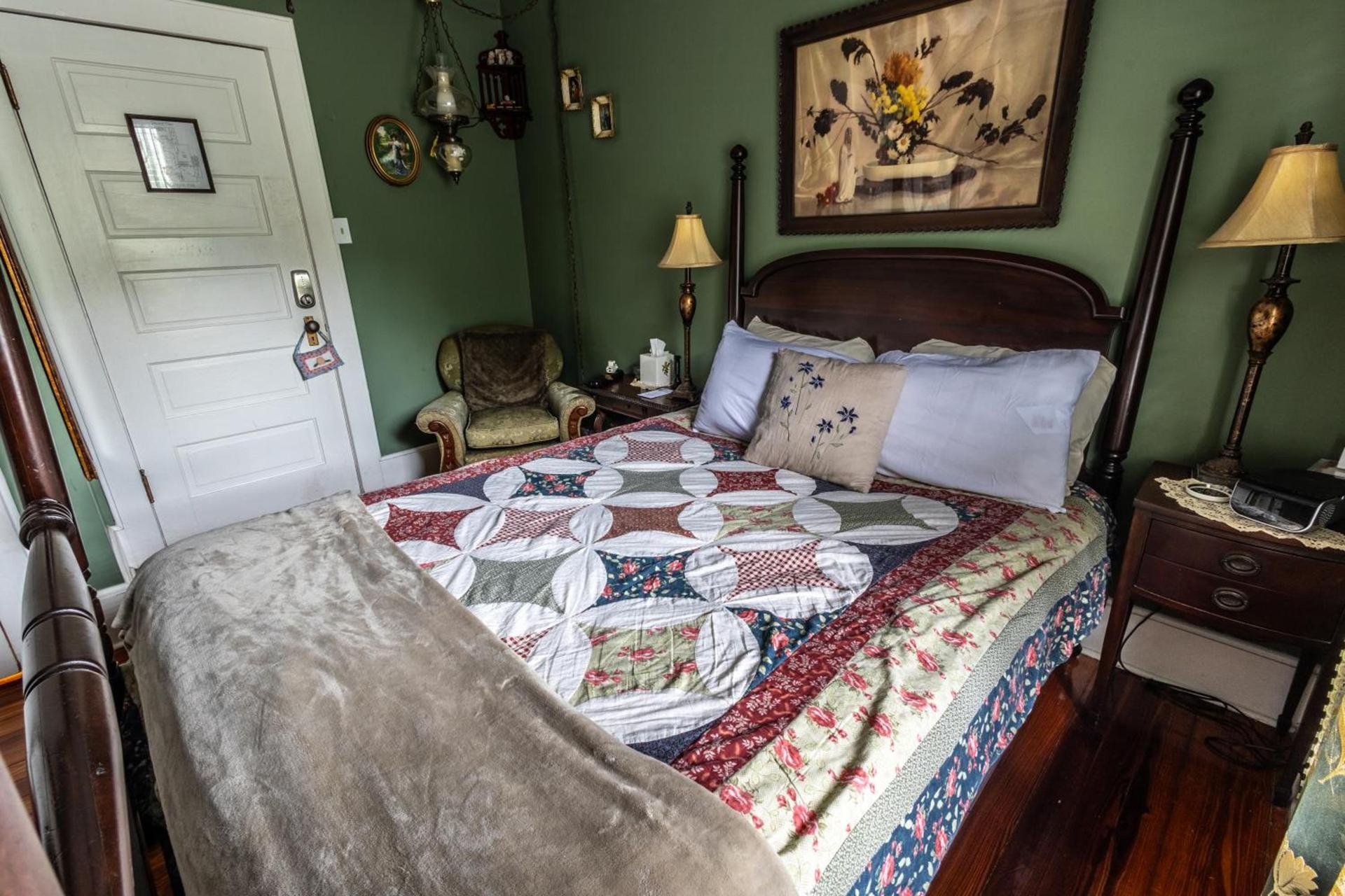 The Alling House photo 96