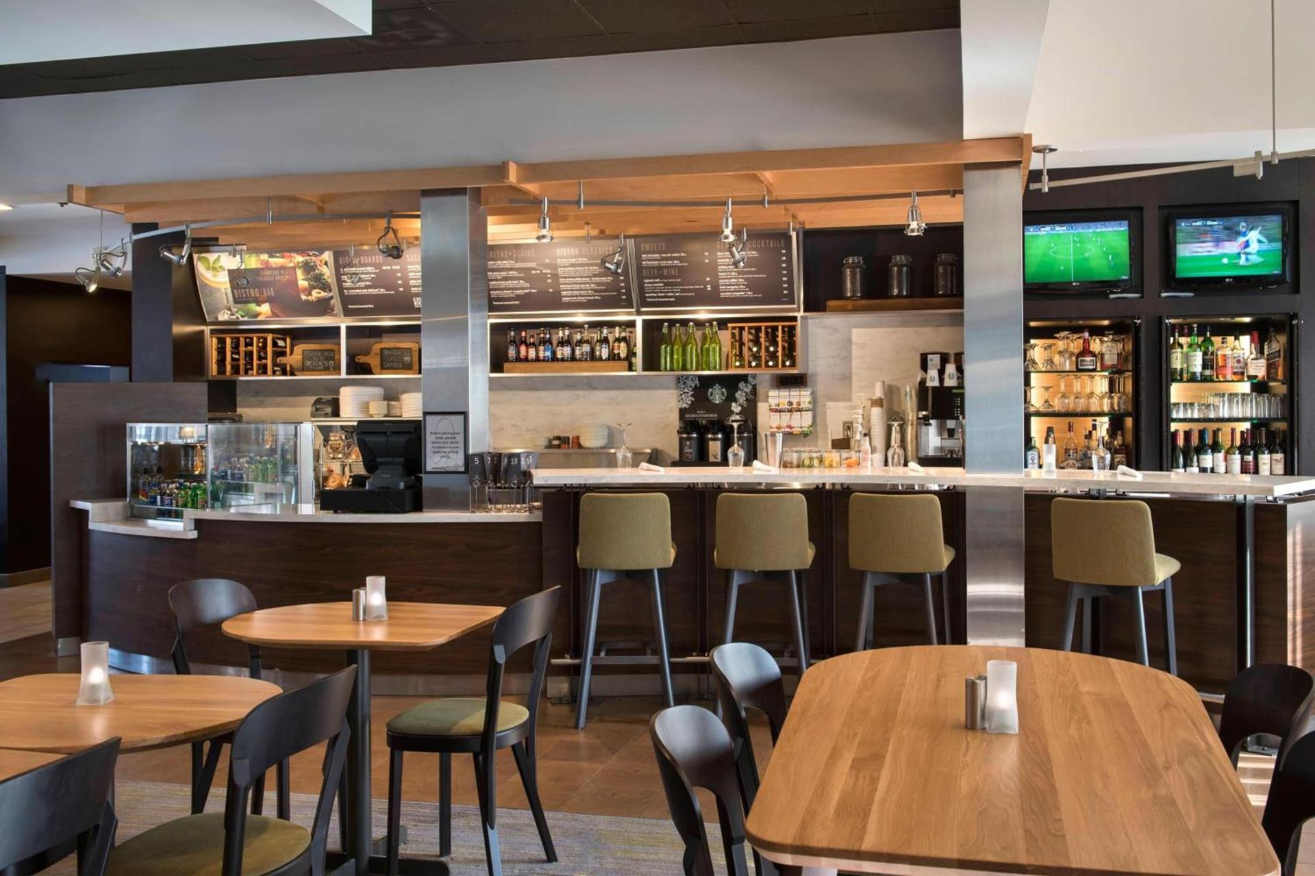 Courtyard by Marriott Boston Norwood/Canton photo 13