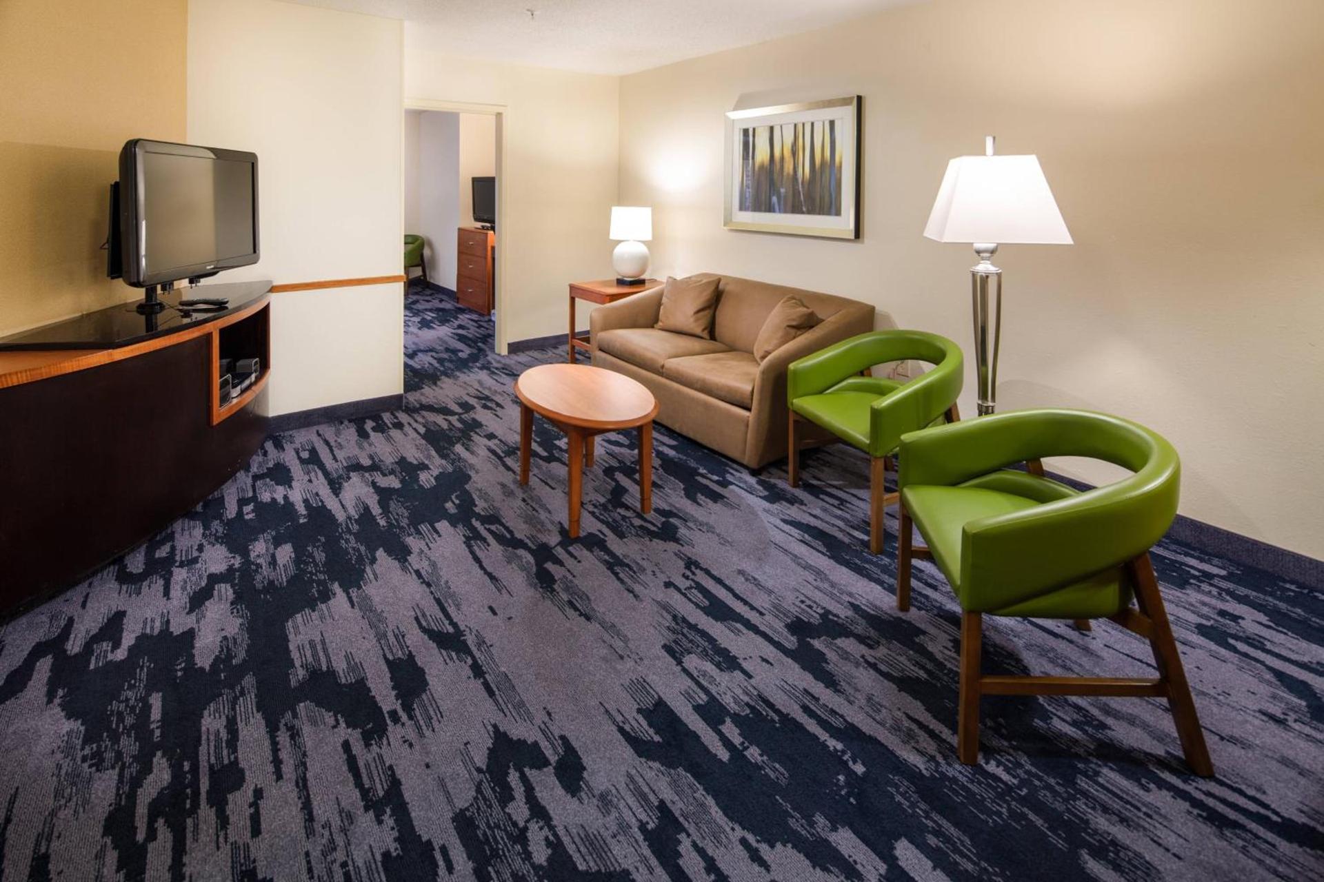 Fairfield Inn and Suites by Marriott South Boston photo 9
