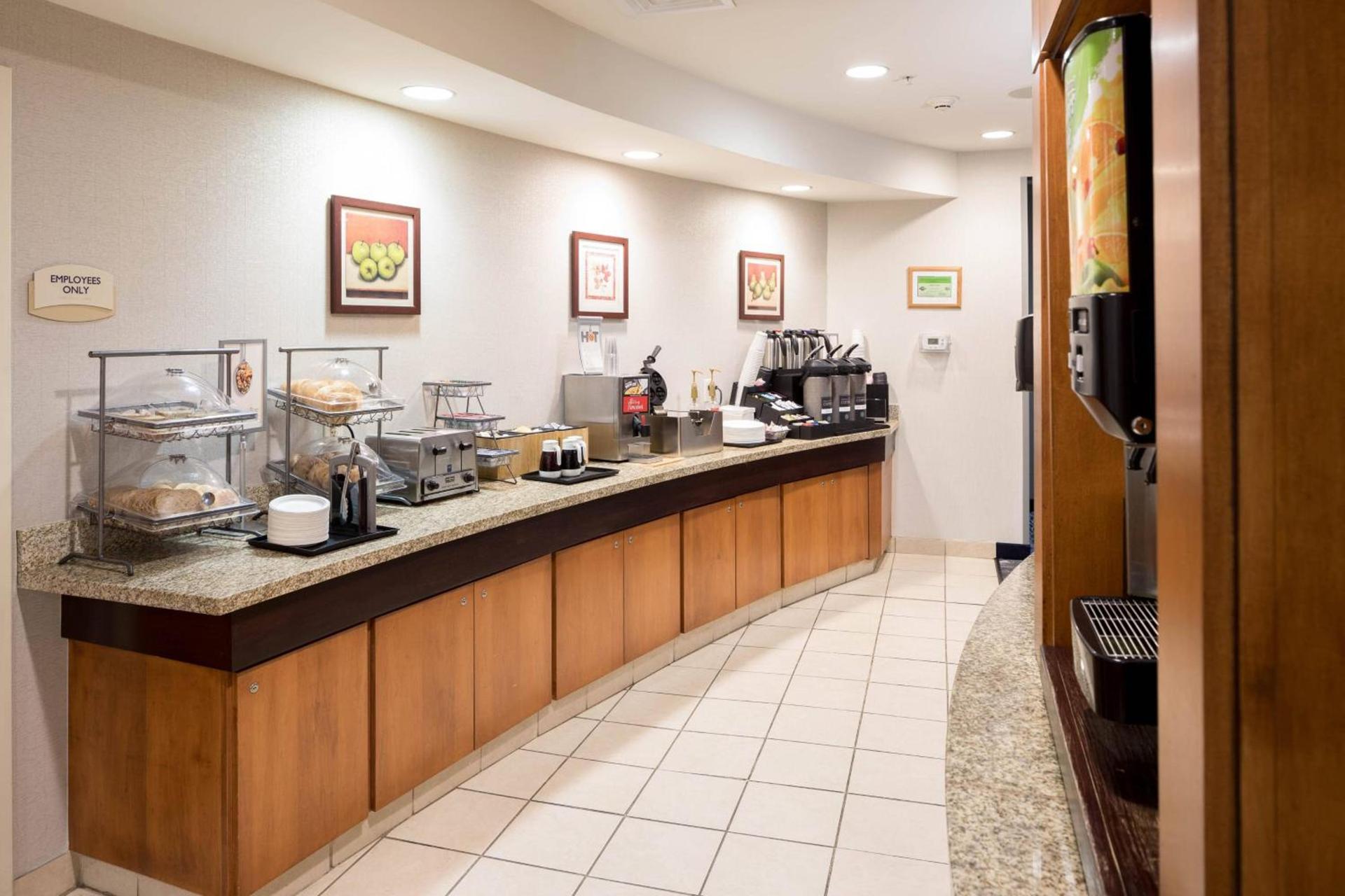 Fairfield Inn and Suites by Marriott South Boston photo 21