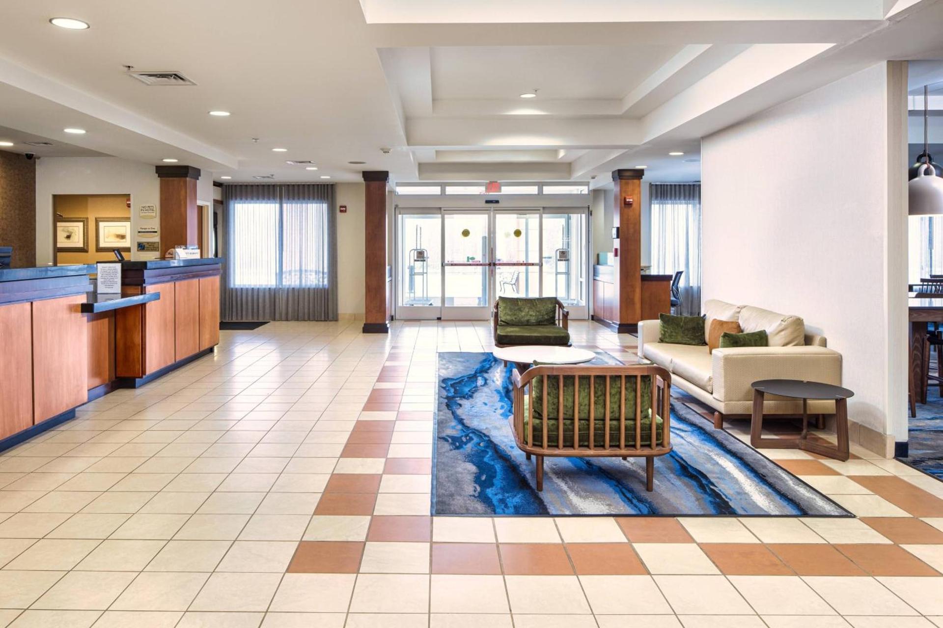 Fairfield Inn and Suites by Marriott South Boston photo 3