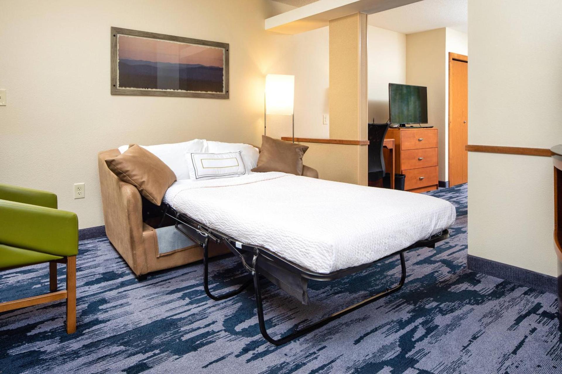 Fairfield Inn and Suites by Marriott South Boston photo 13