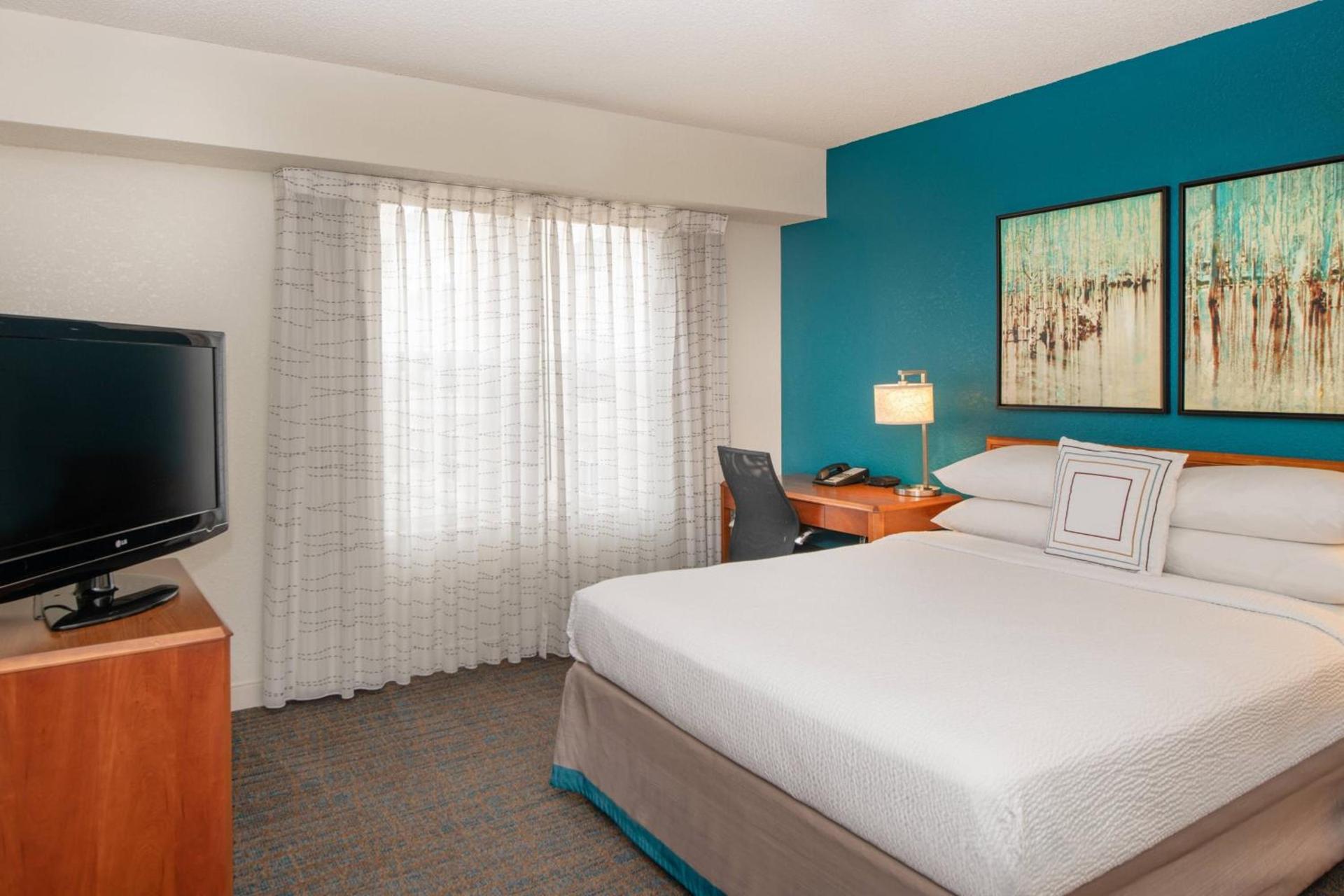 Residence Inn by Marriott Newark Silicon Valley photo 25