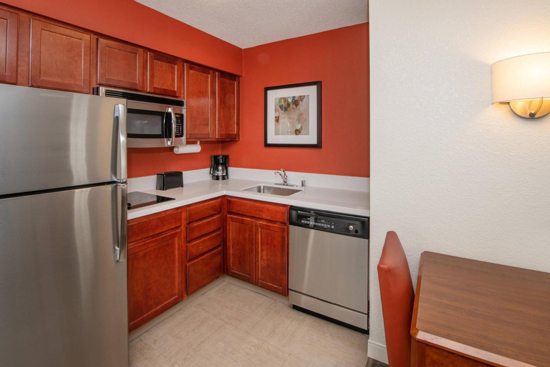 Residence Inn by Marriott Newark Silicon Valley photo 15