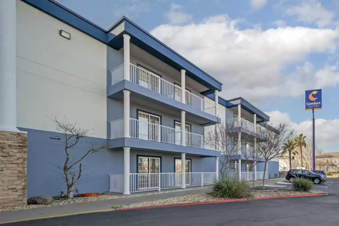 Comfort Suites Red Bluff near I-5 — hotel in Red Bluff