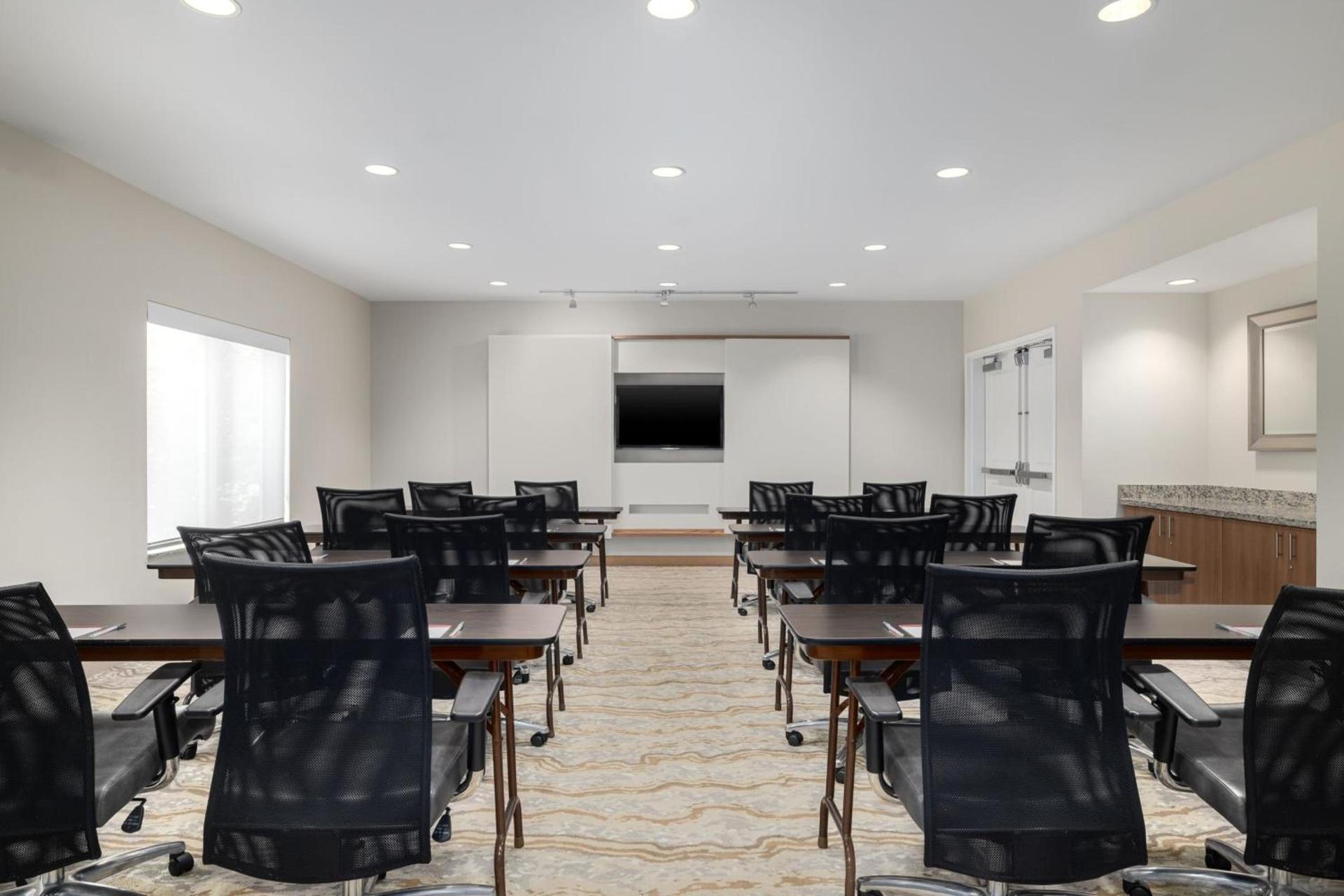 TownePlace Suites by Marriott Fort Walton Beach-Eglin AFB photo 40