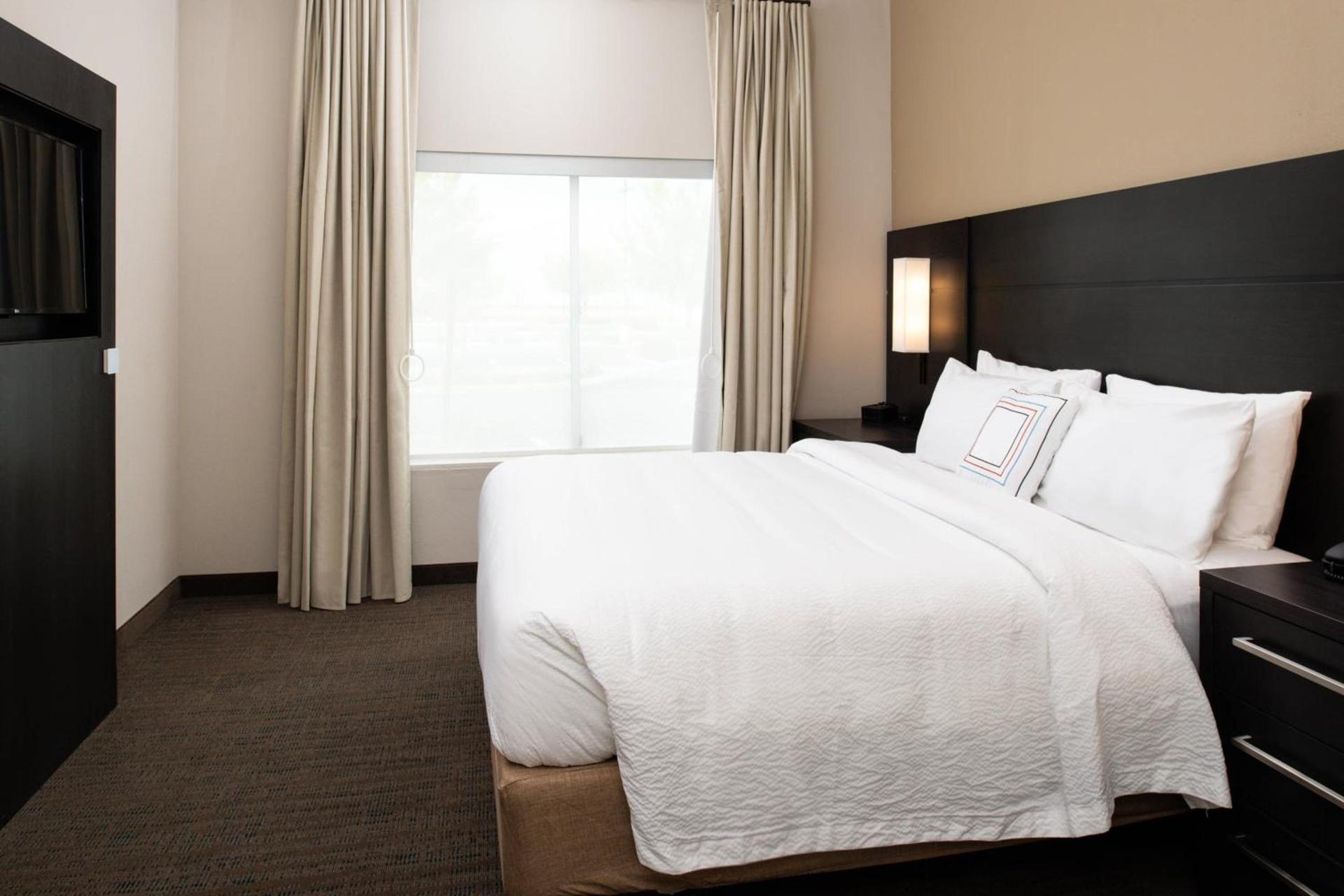 Residence Inn Visalia photo 7