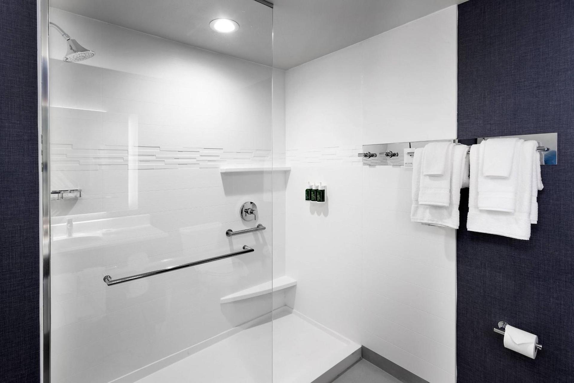 Residence Inn by Marriott Milwaukee Brookfield photo 17