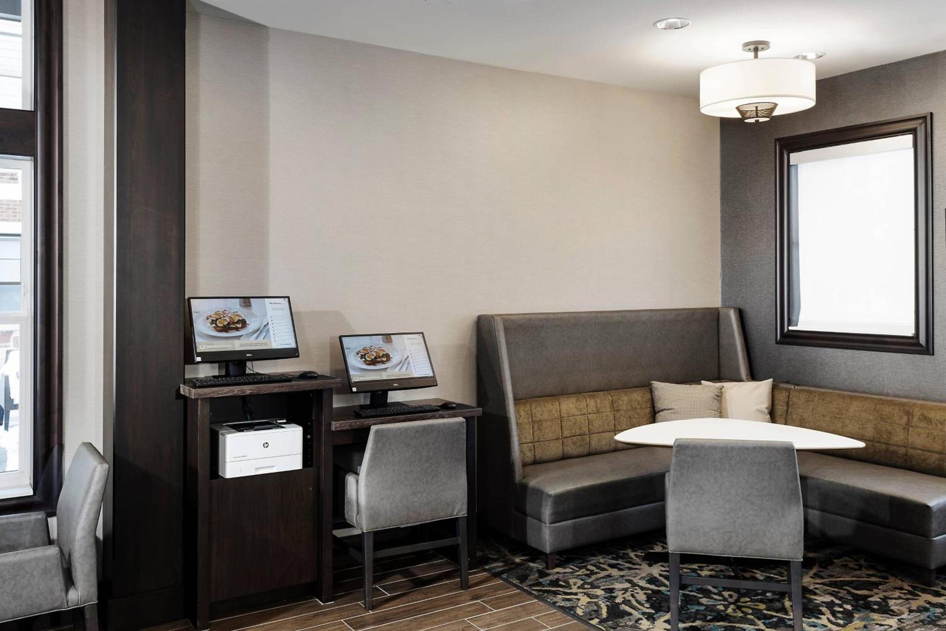 Residence Inn by Marriott Milwaukee Brookfield photo 19