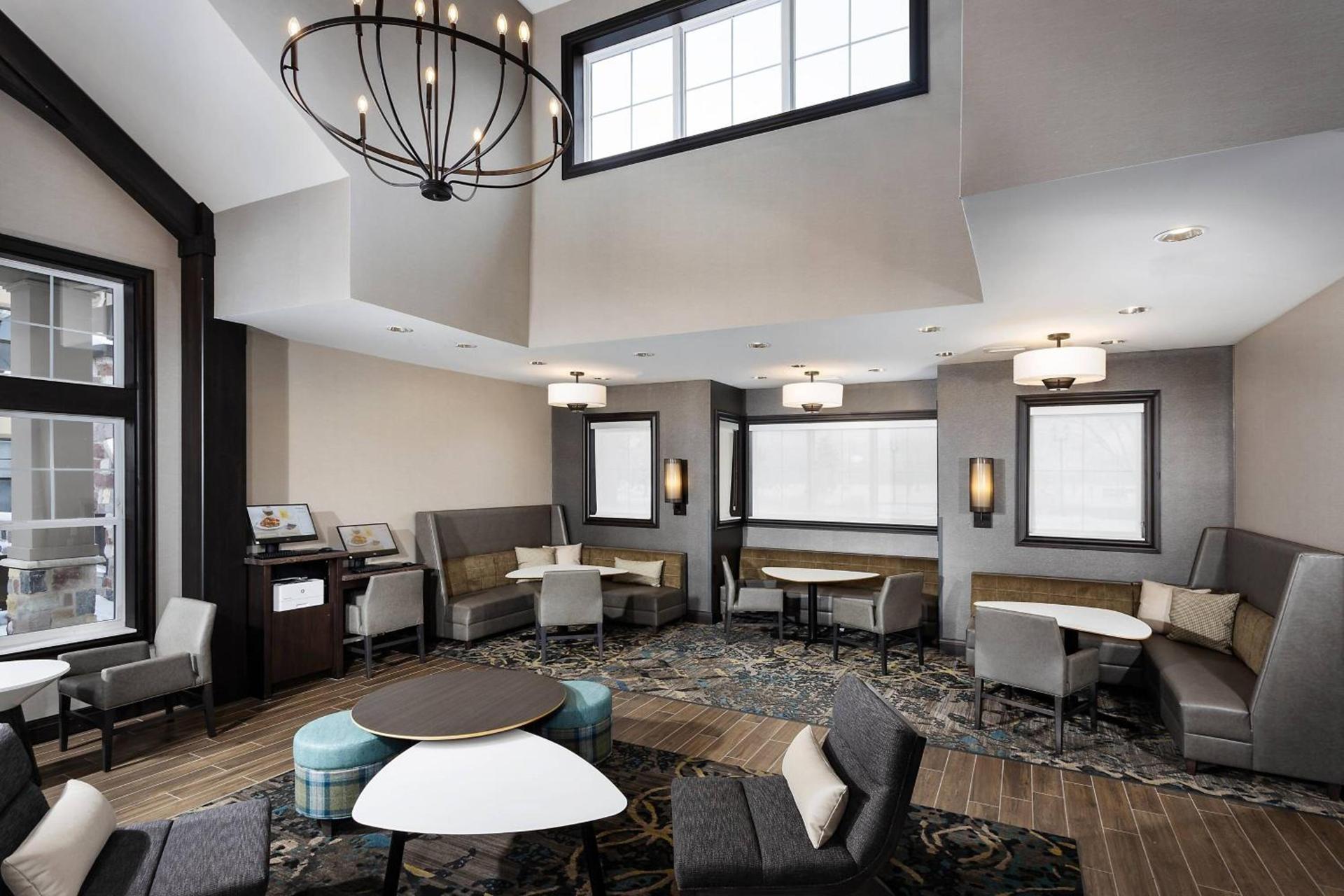 Residence Inn by Marriott Milwaukee Brookfield photo 6
