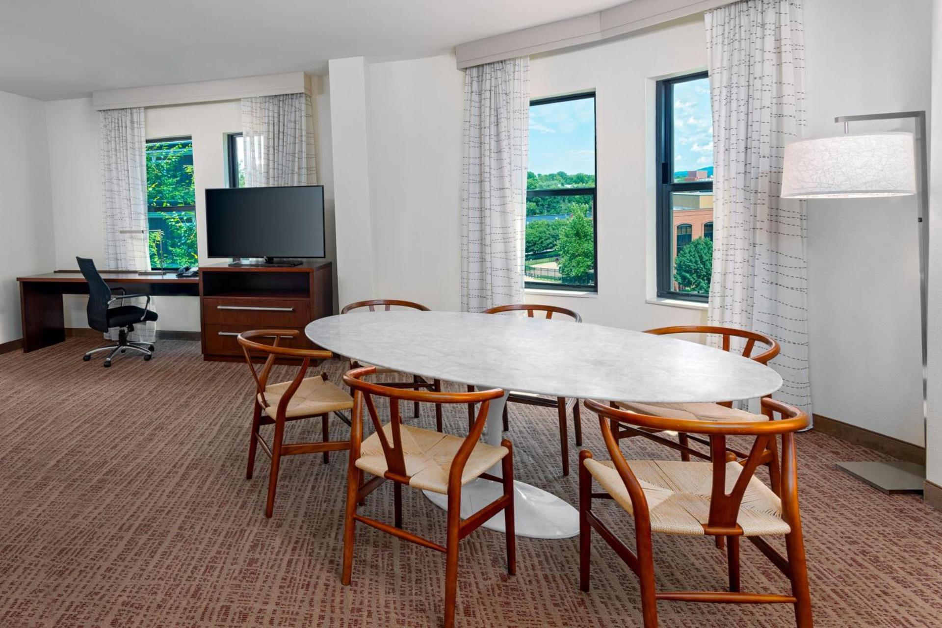 Residence Inn by Marriott Charlottesville Downtown photo 10