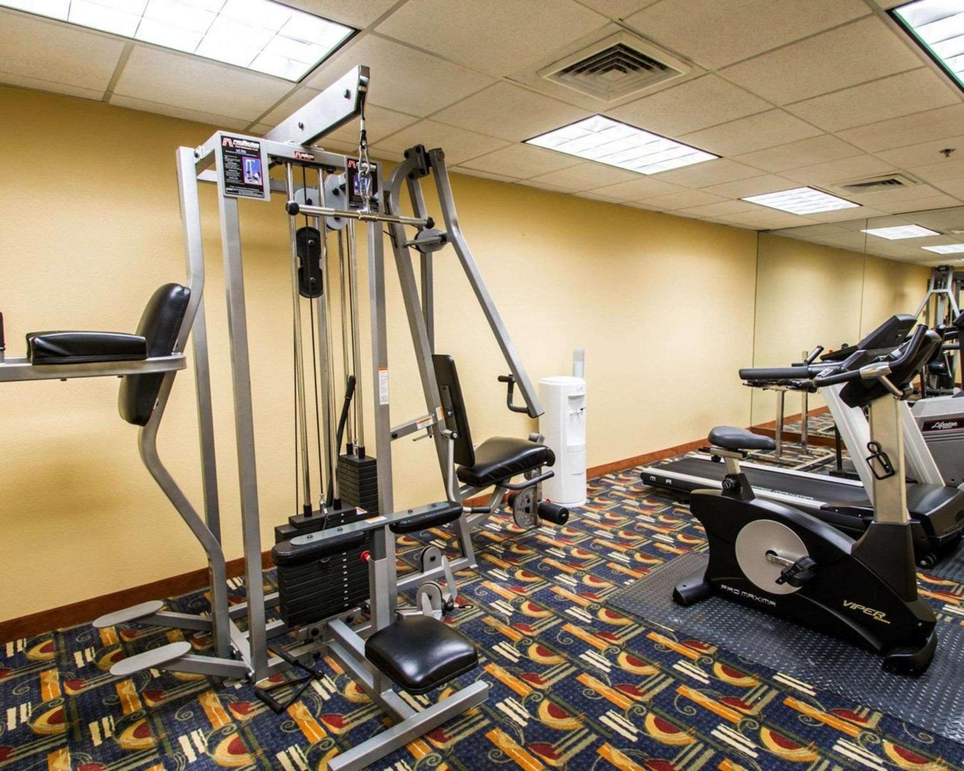 Clarion Inn & Suites Miami International Airport photo 21