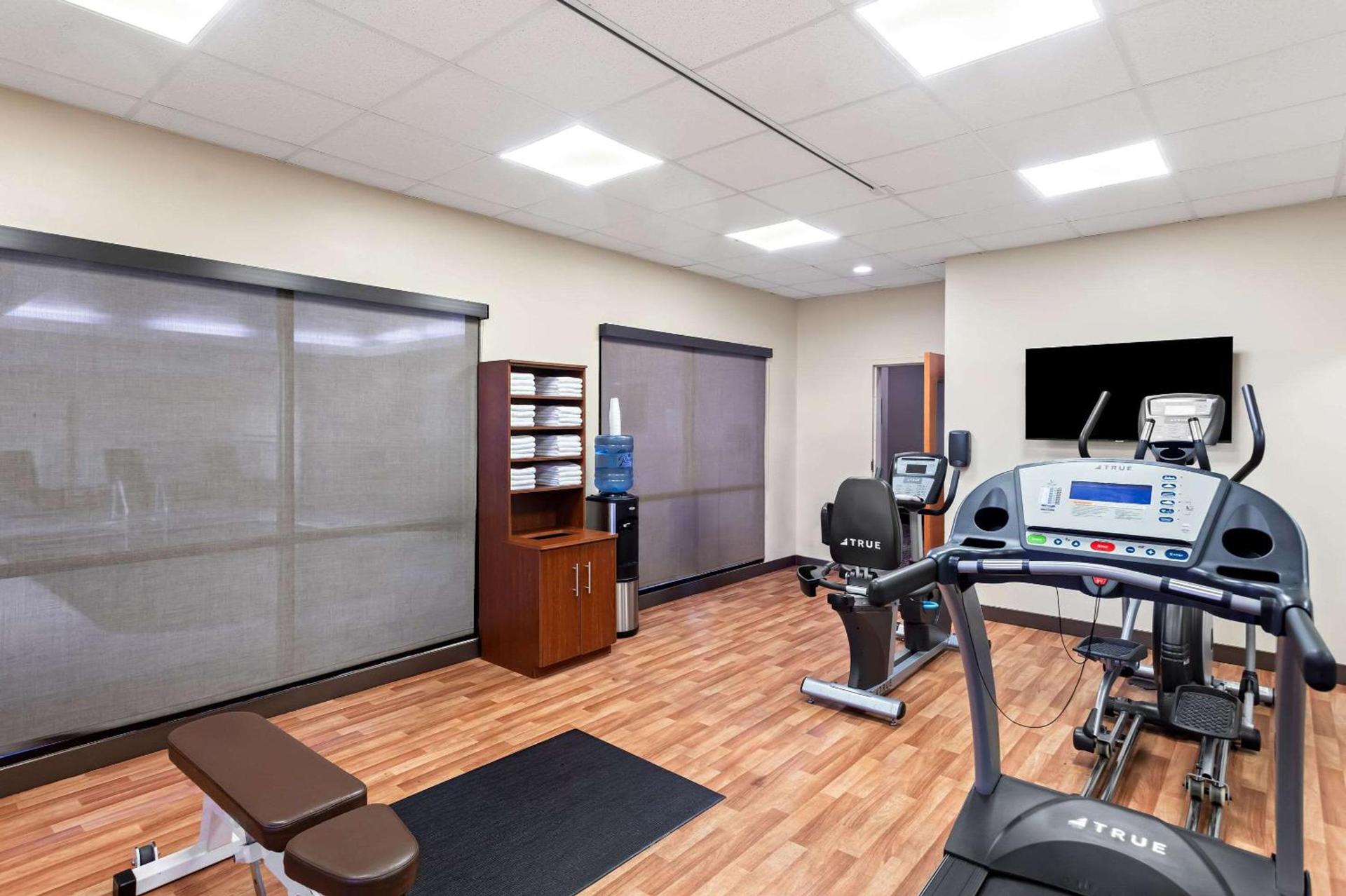 Comfort Suites Gulfport Central photo 26