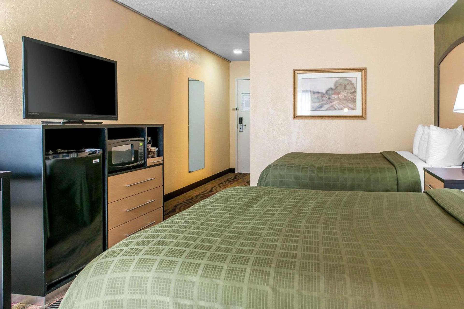 Quality Inn Conference Center Logansport photo 12