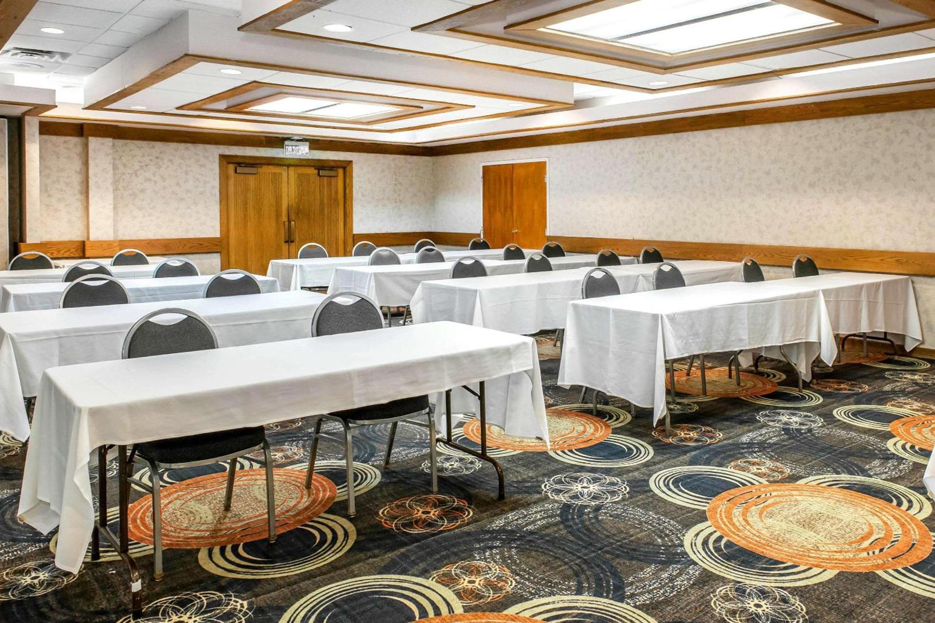 Quality Inn Conference Center Logansport photo 26