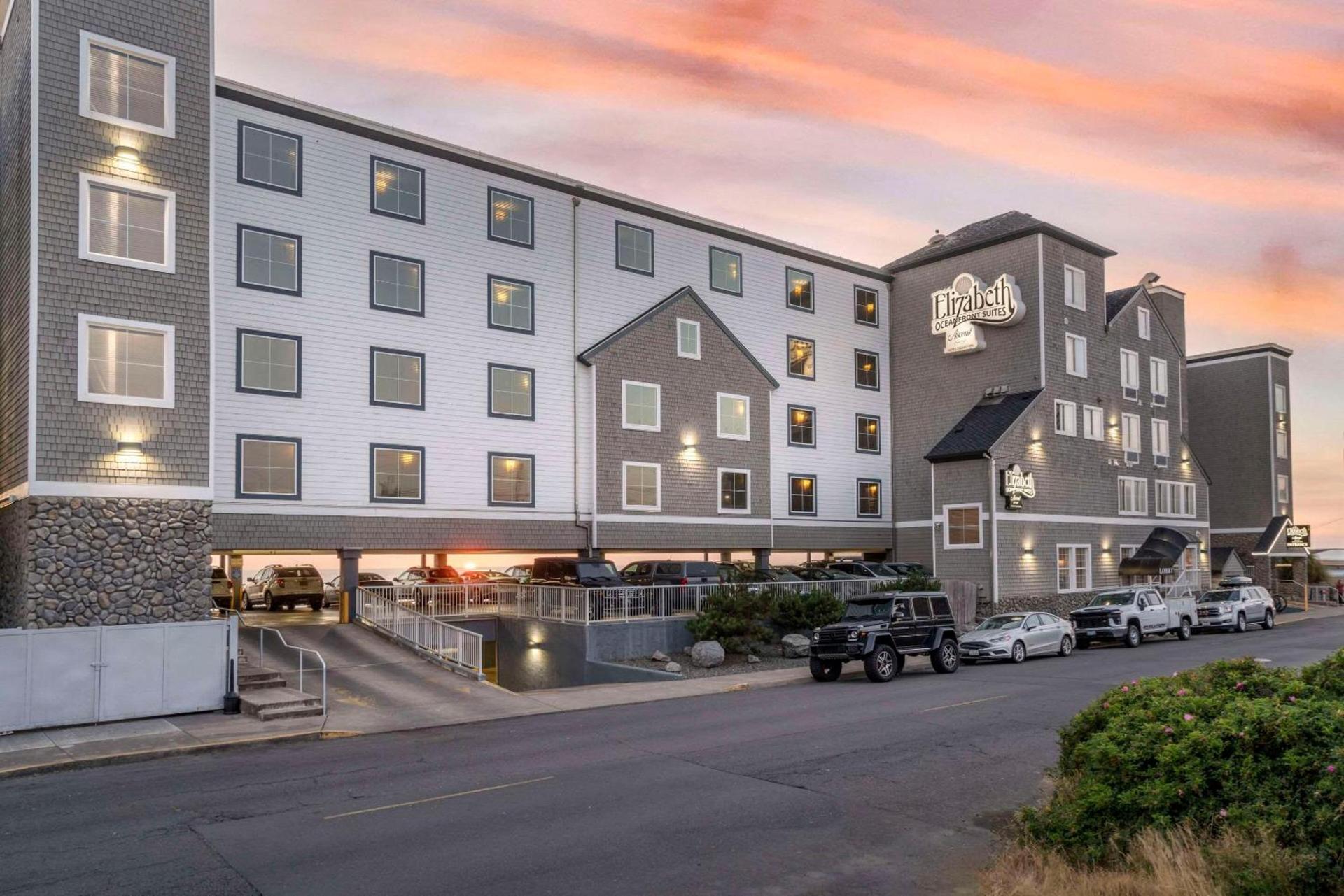 Elizabeth Oceanfront Suites, an Ascend Collection Hotel photo 29