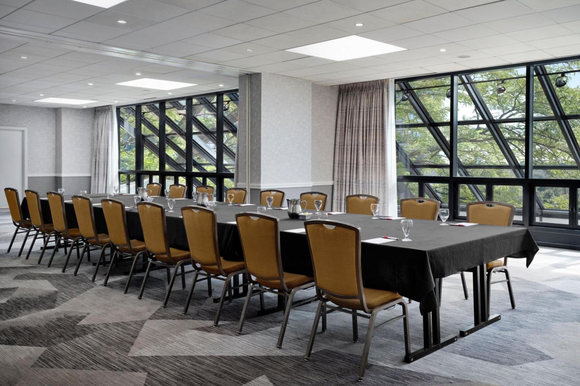 Teaneck Marriott at Glenpointe photo 40