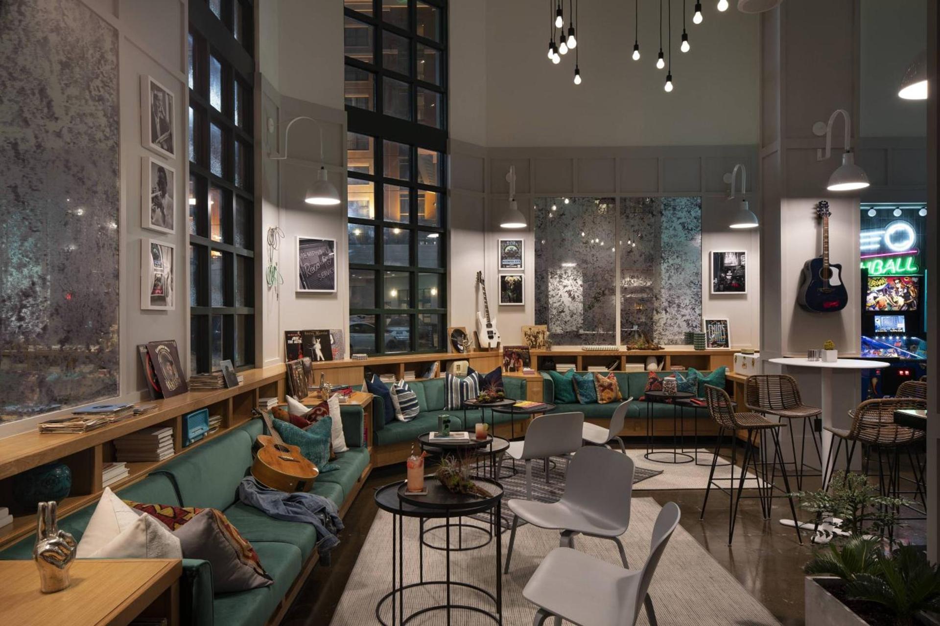 MOXY Memphis Downtown photo 4