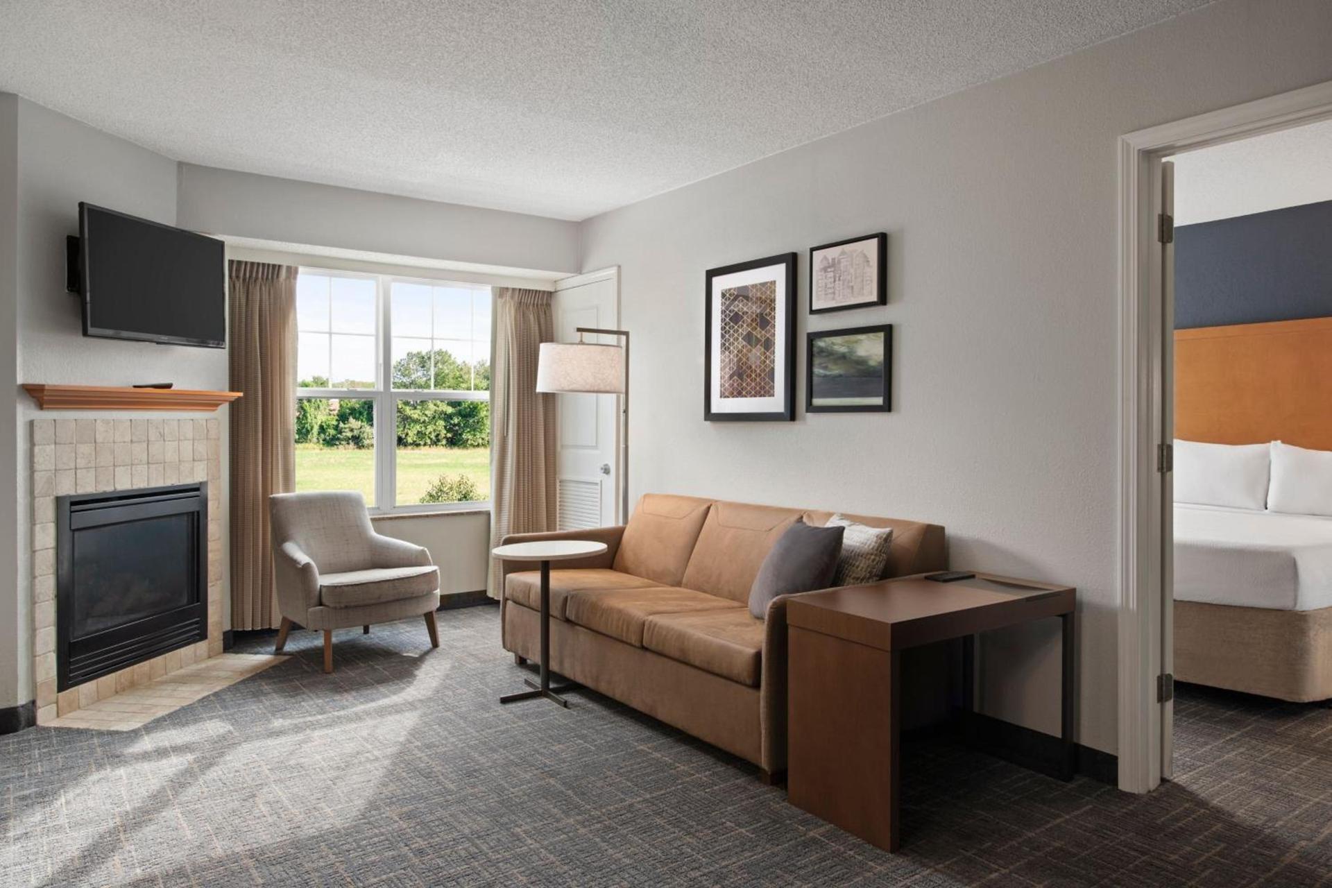 Residence Inn Mt. Laurel at Bishop's Gate photo 8
