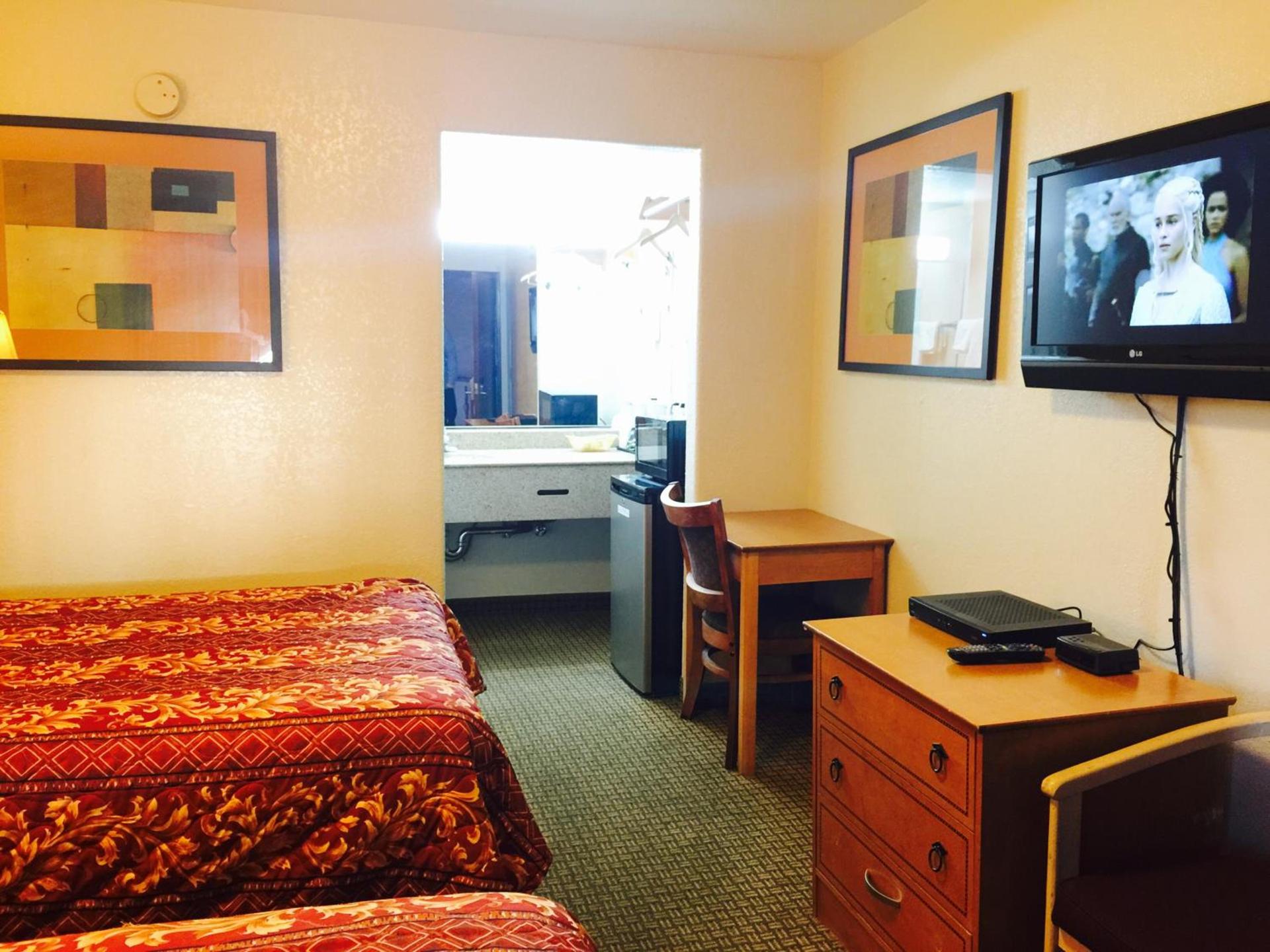 Economy Inn photo 18