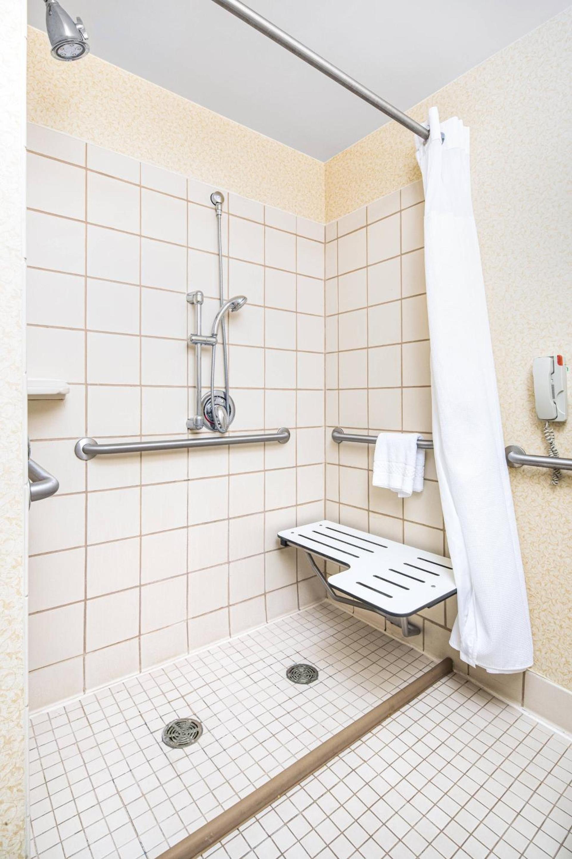 Fairfield Inn and Suites by Marriott South Boston photo 15