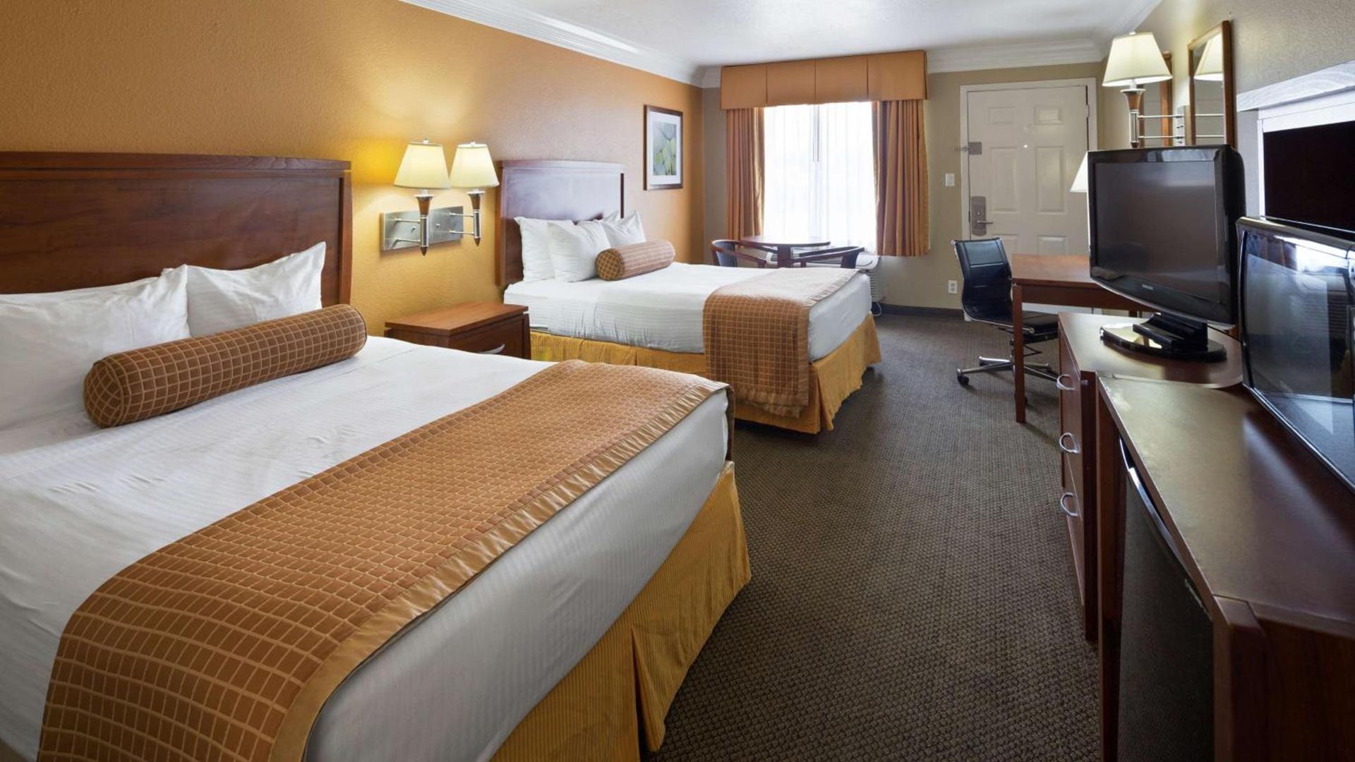Best Western Angleton Inn photo 4