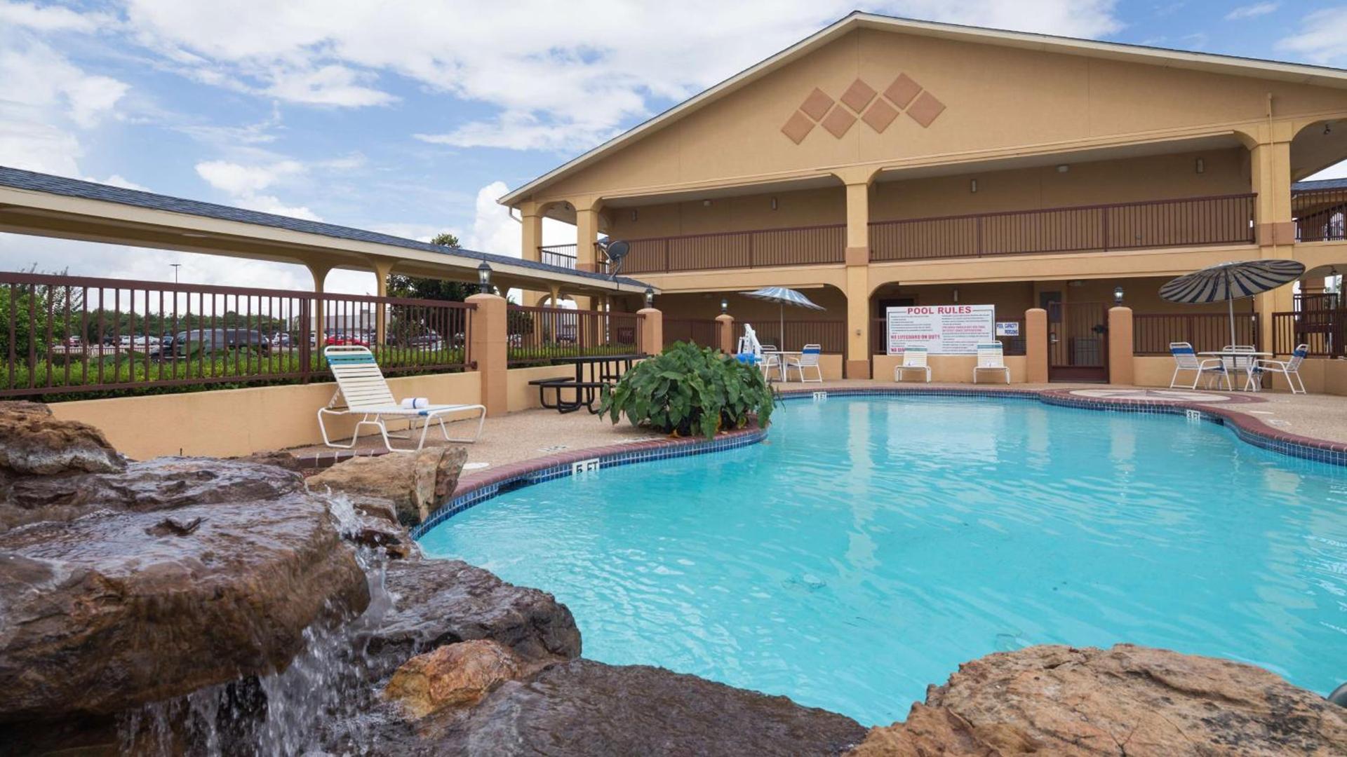 Best Western Angleton Inn photo 3