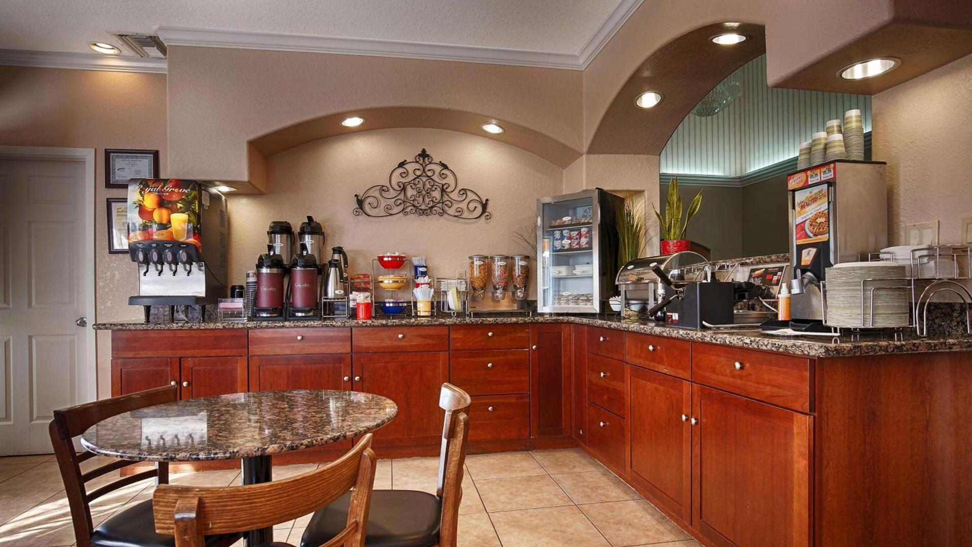Best Western Angleton Inn photo 5