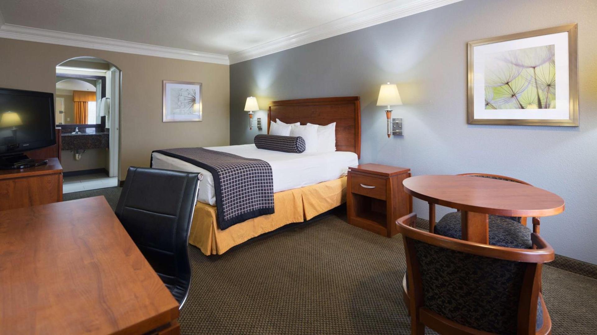 Best Western Angleton Inn photo 17