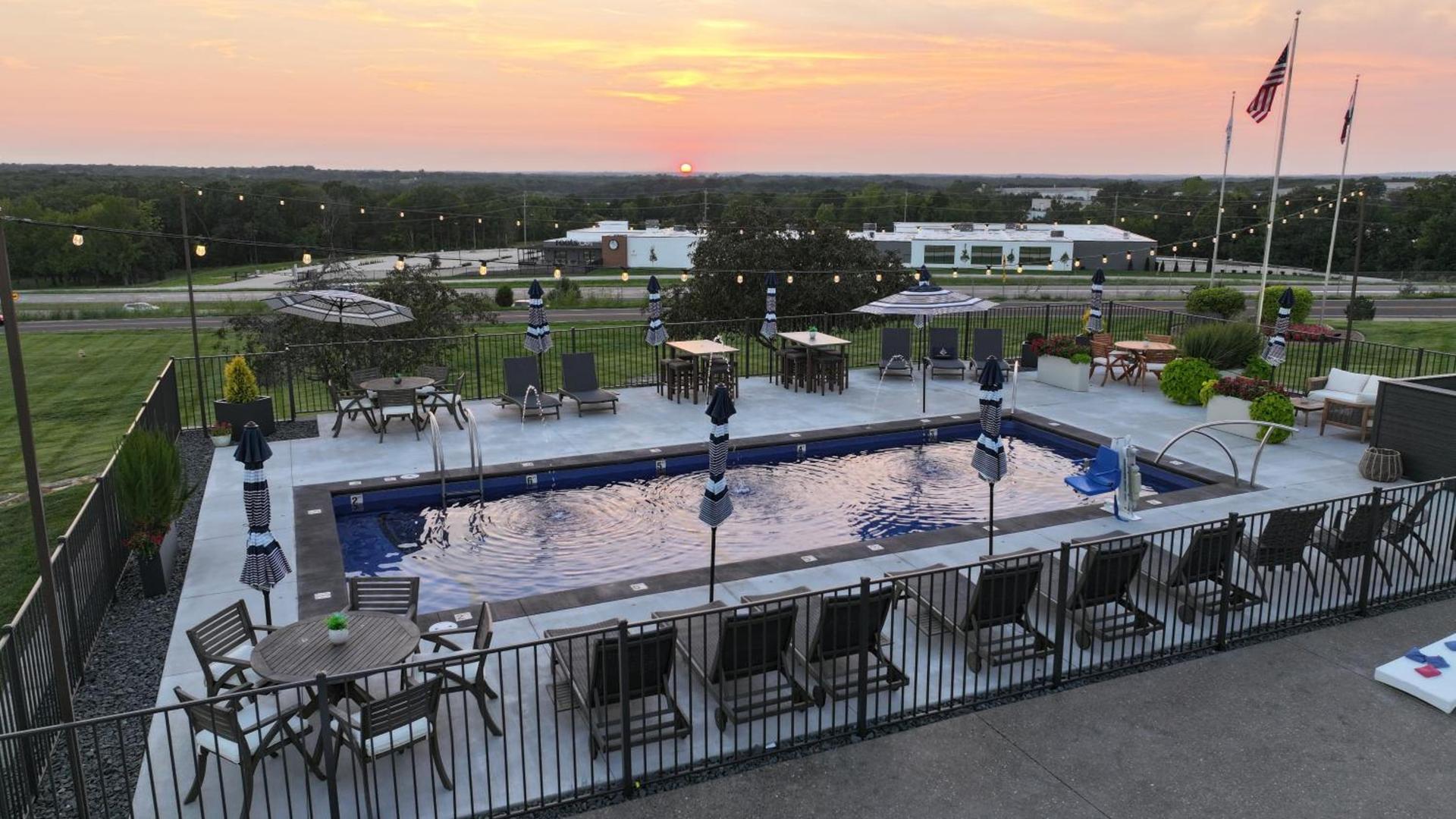 PINEMARK Inn Suites Events photo 19