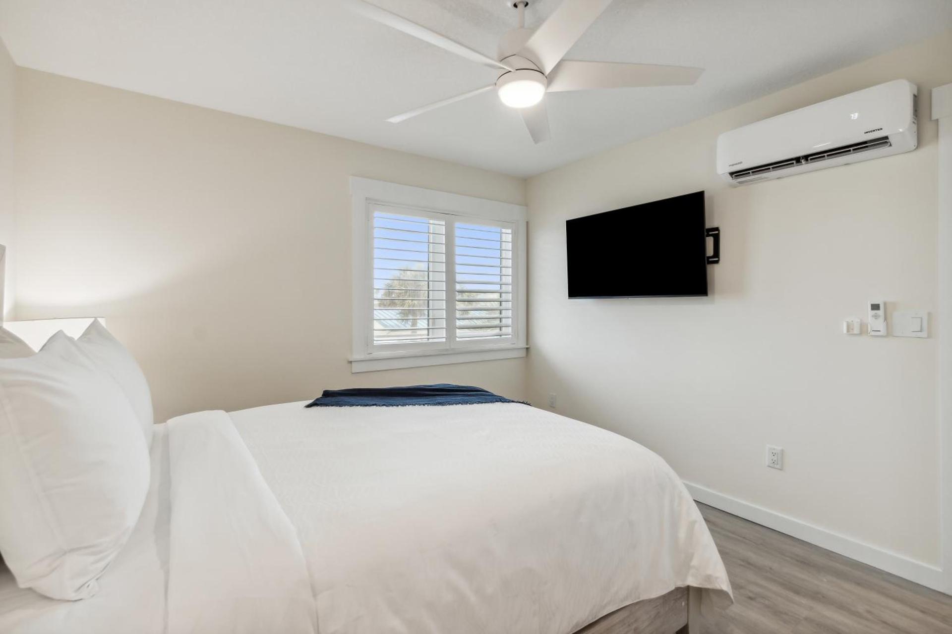 Seahorse Oceanfront Inn photo 92