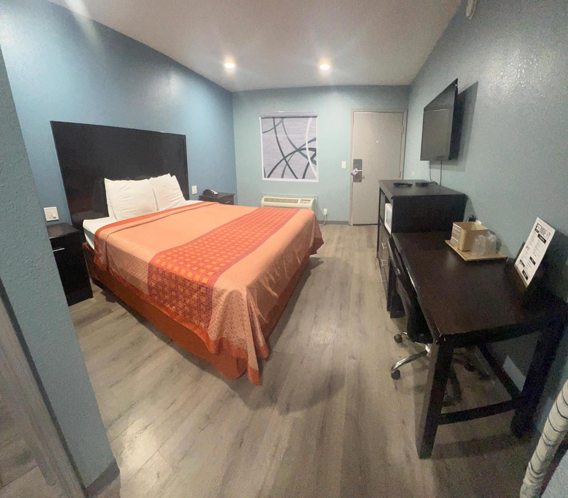 Ozark Inn photo 19