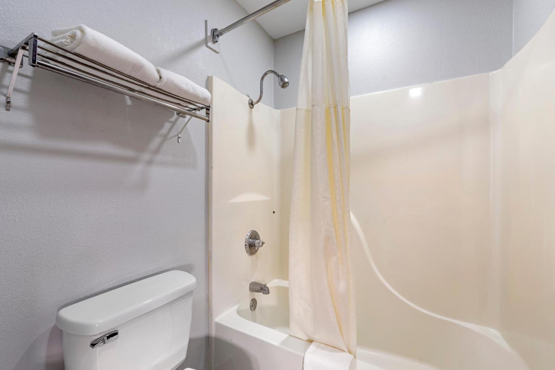 Quality Inn Siloam Springs West photo 37