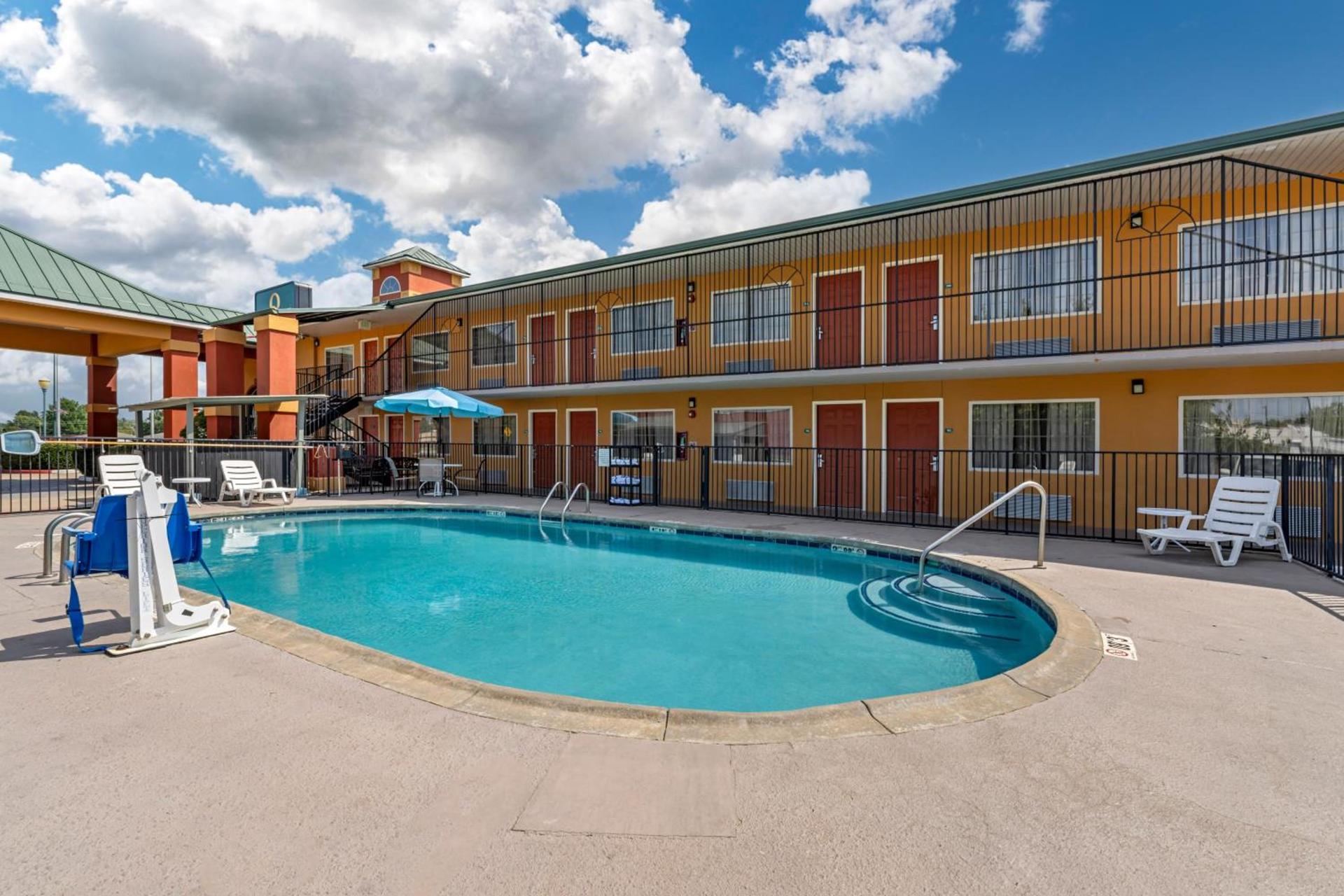 Quality Inn Siloam Springs West photo 48
