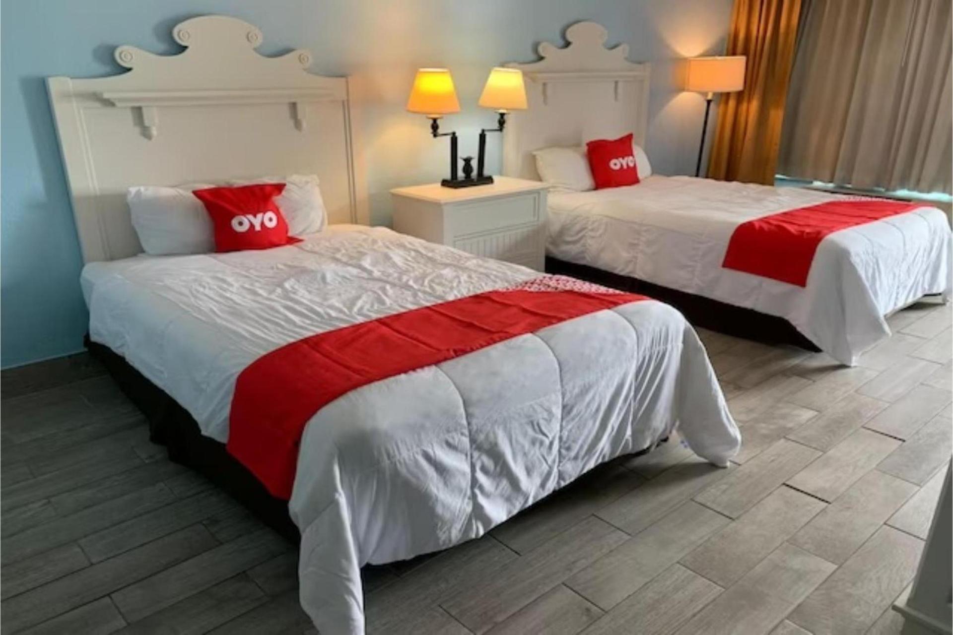 OYO Hotel Dundee By Crystal Lake photo 56