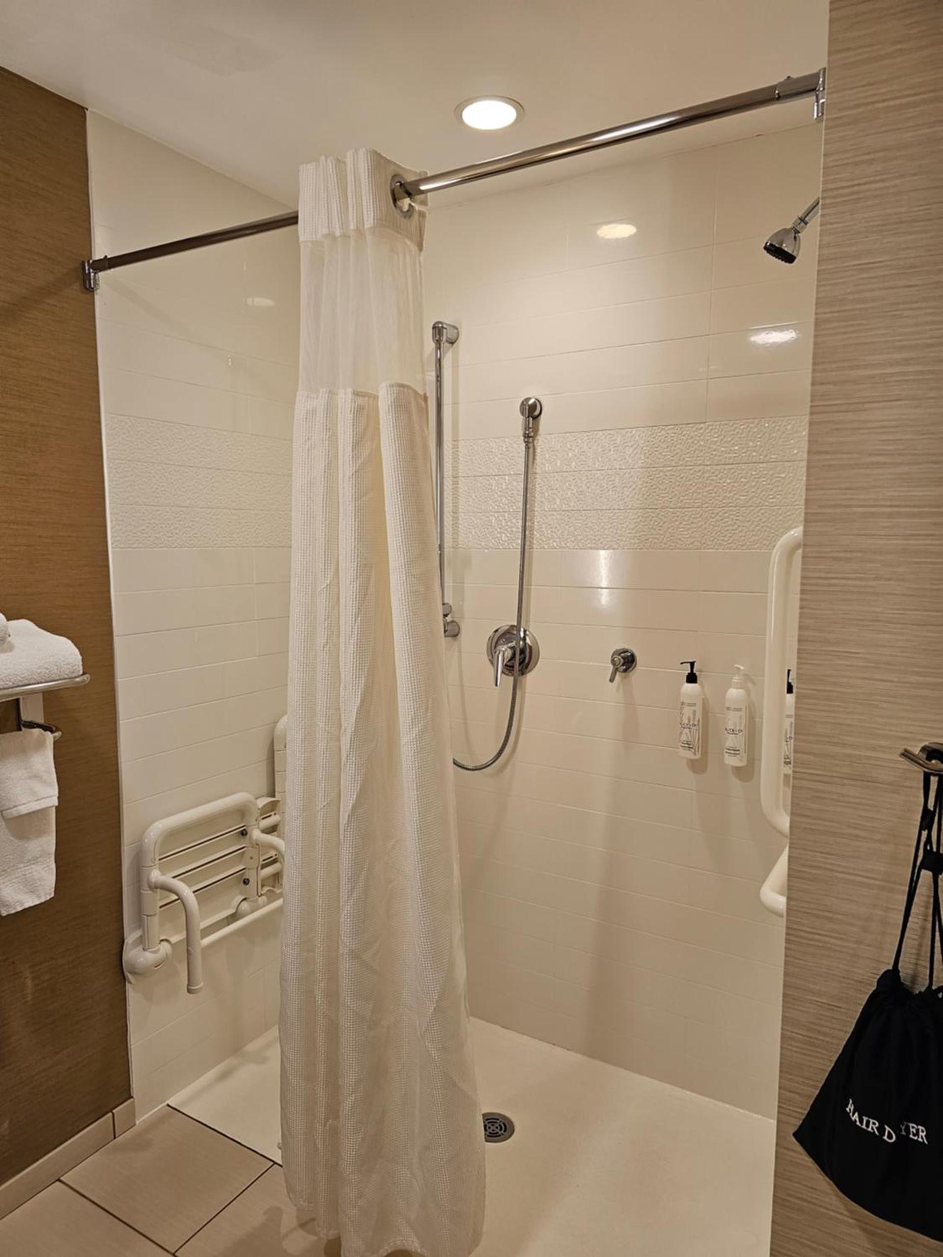 Fairfield Inn & Suites by Marriott Butte photo 27