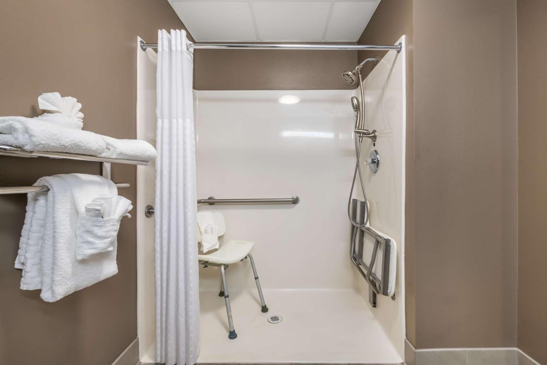 Best Western Plus Lake City photo 34