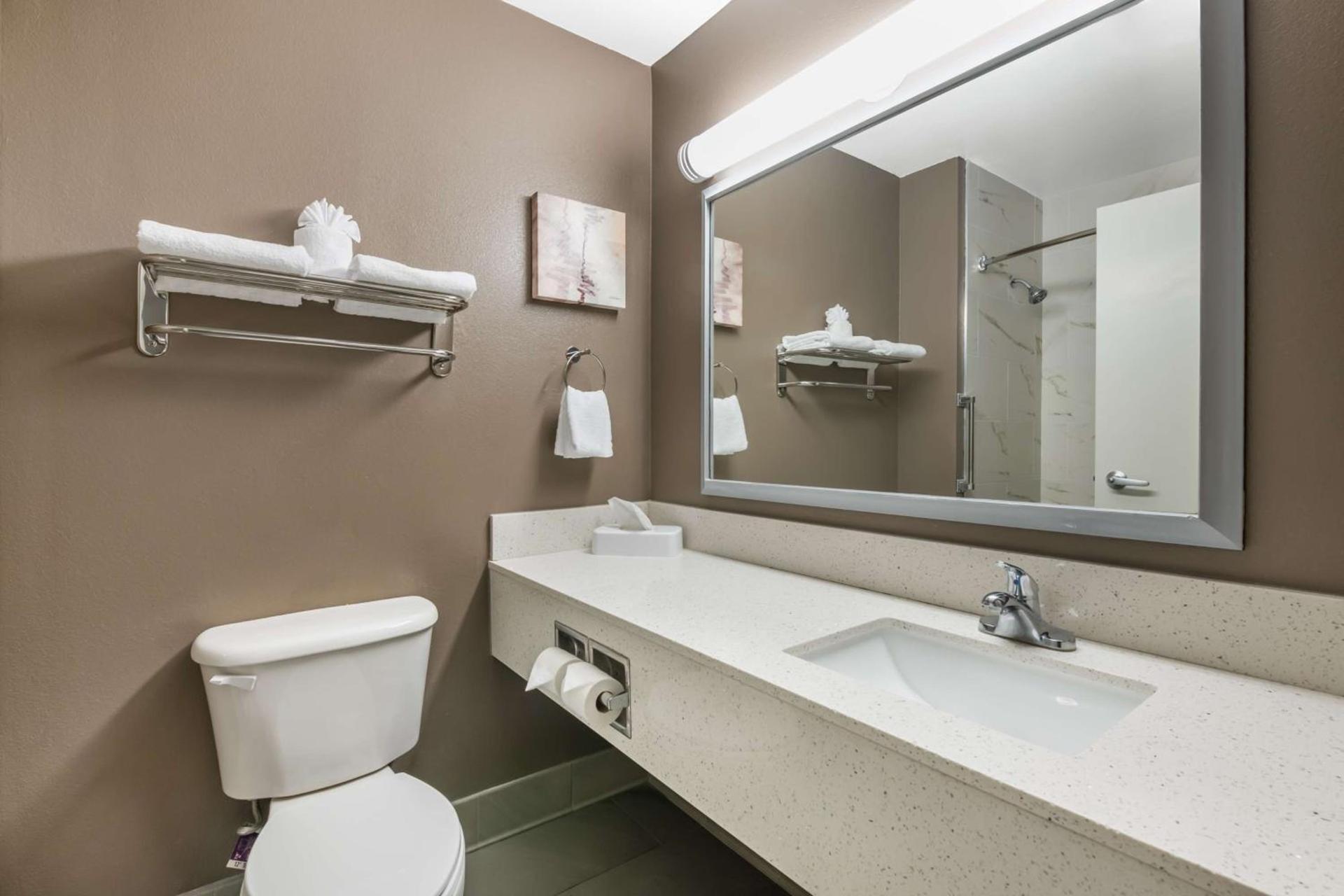 Best Western Plus Lake City photo 35