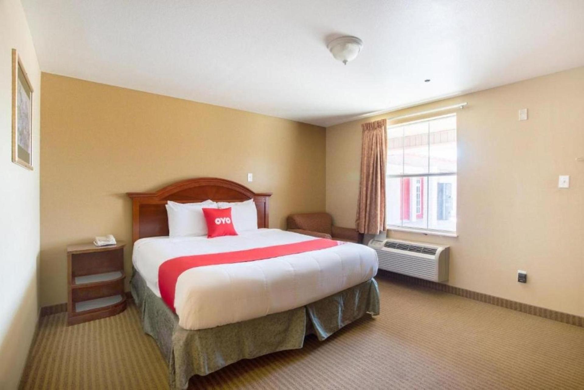 Rodeway Inn photo 73