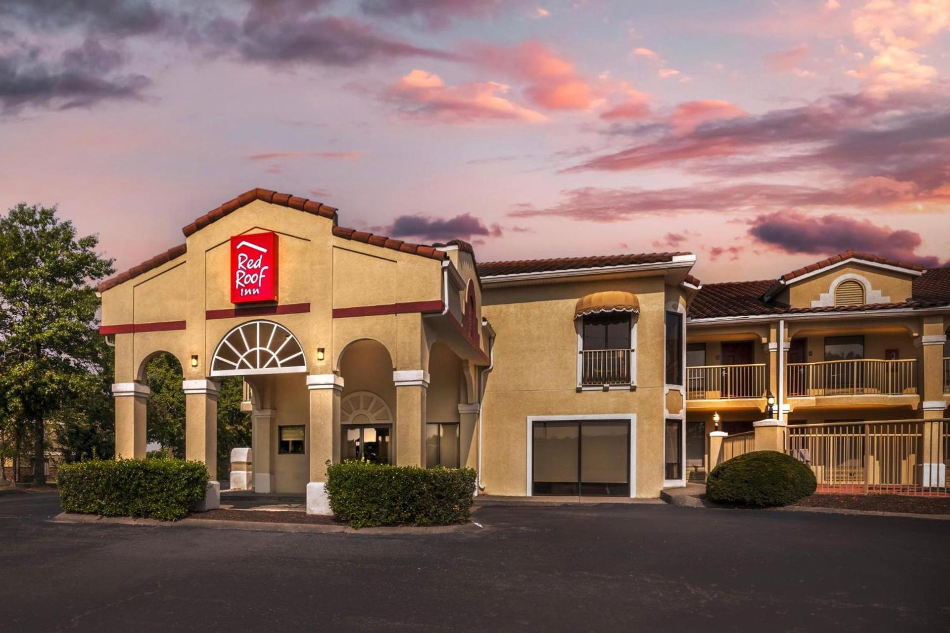Red Roof Inn Franklin, TN photo 5