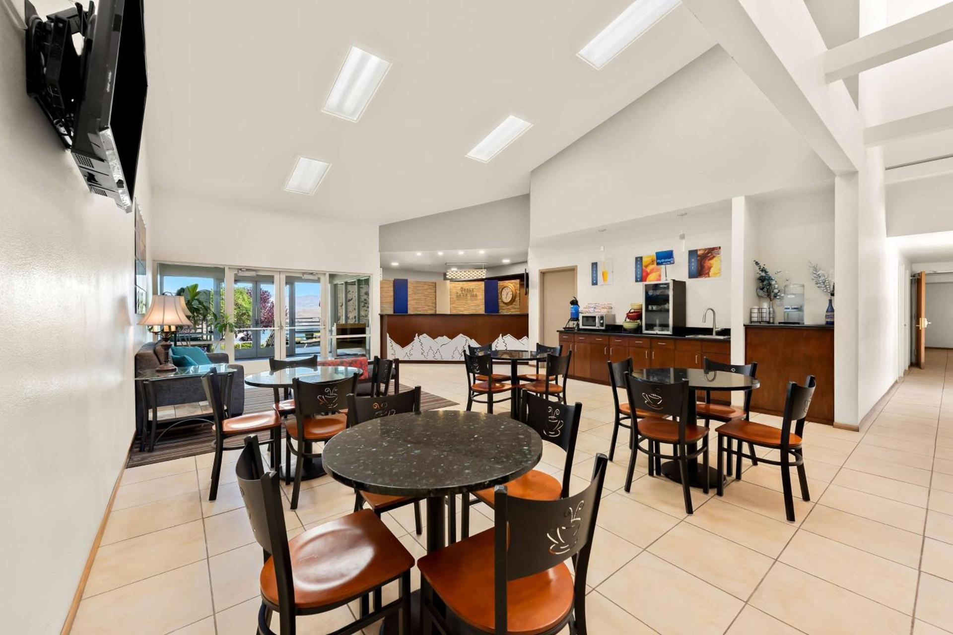 Best Western Topaz Lake Inn photo 10
