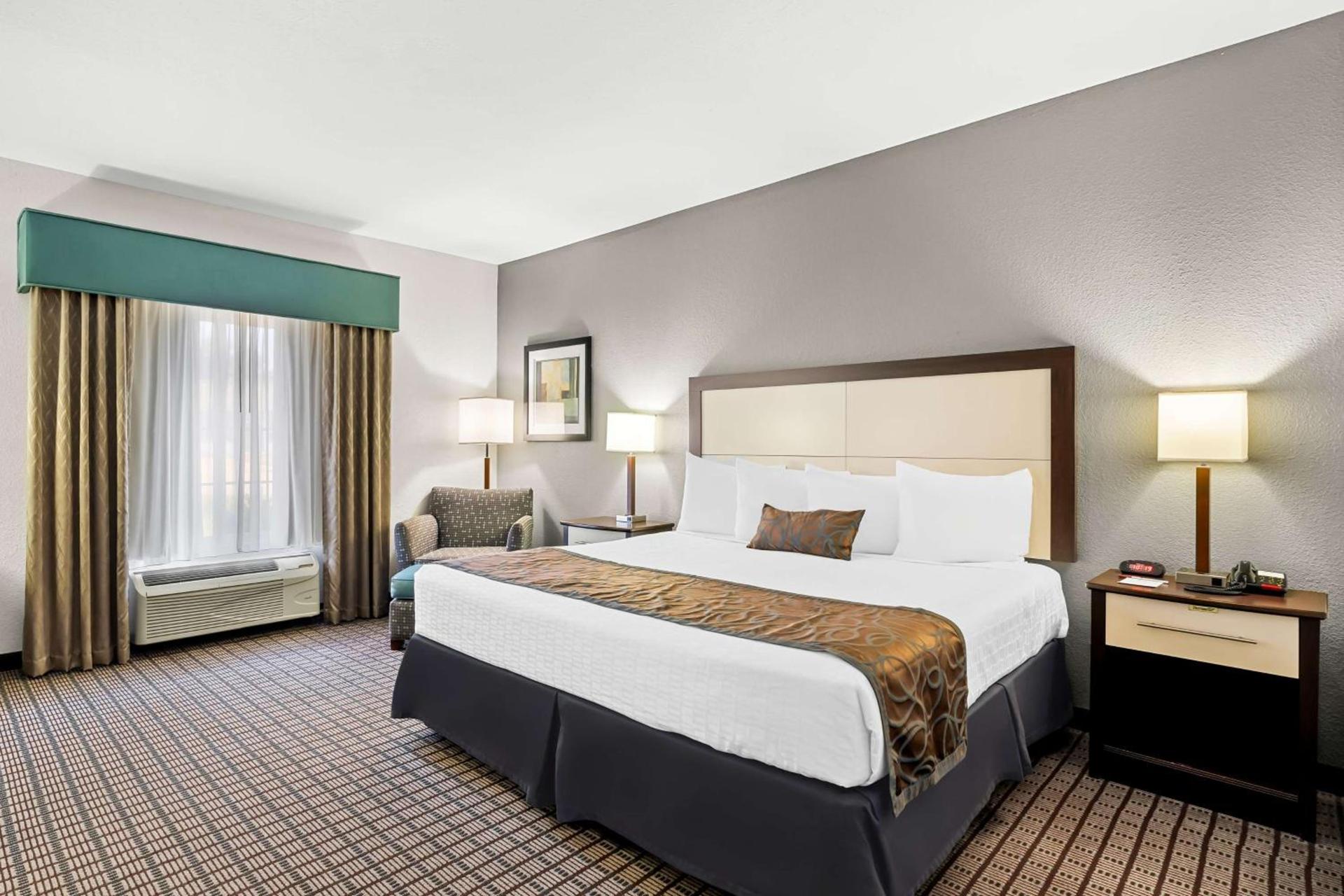 Best Western Plus - Magee Inn & Suites photo 13
